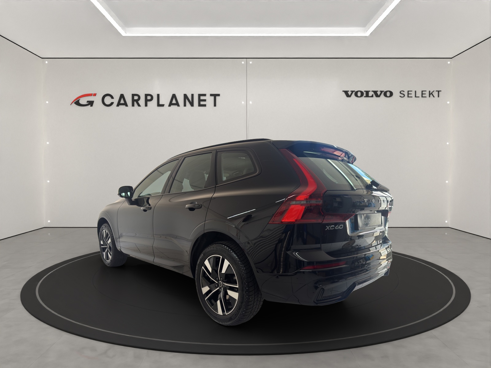 VOLVO XC60 2.0 B5 MH Plus Dark AWD-image-7