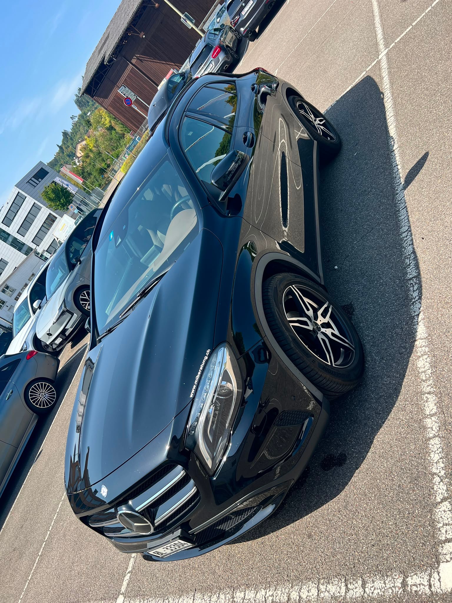 MERCEDES-BENZ GLA 220 d 4m-image-0