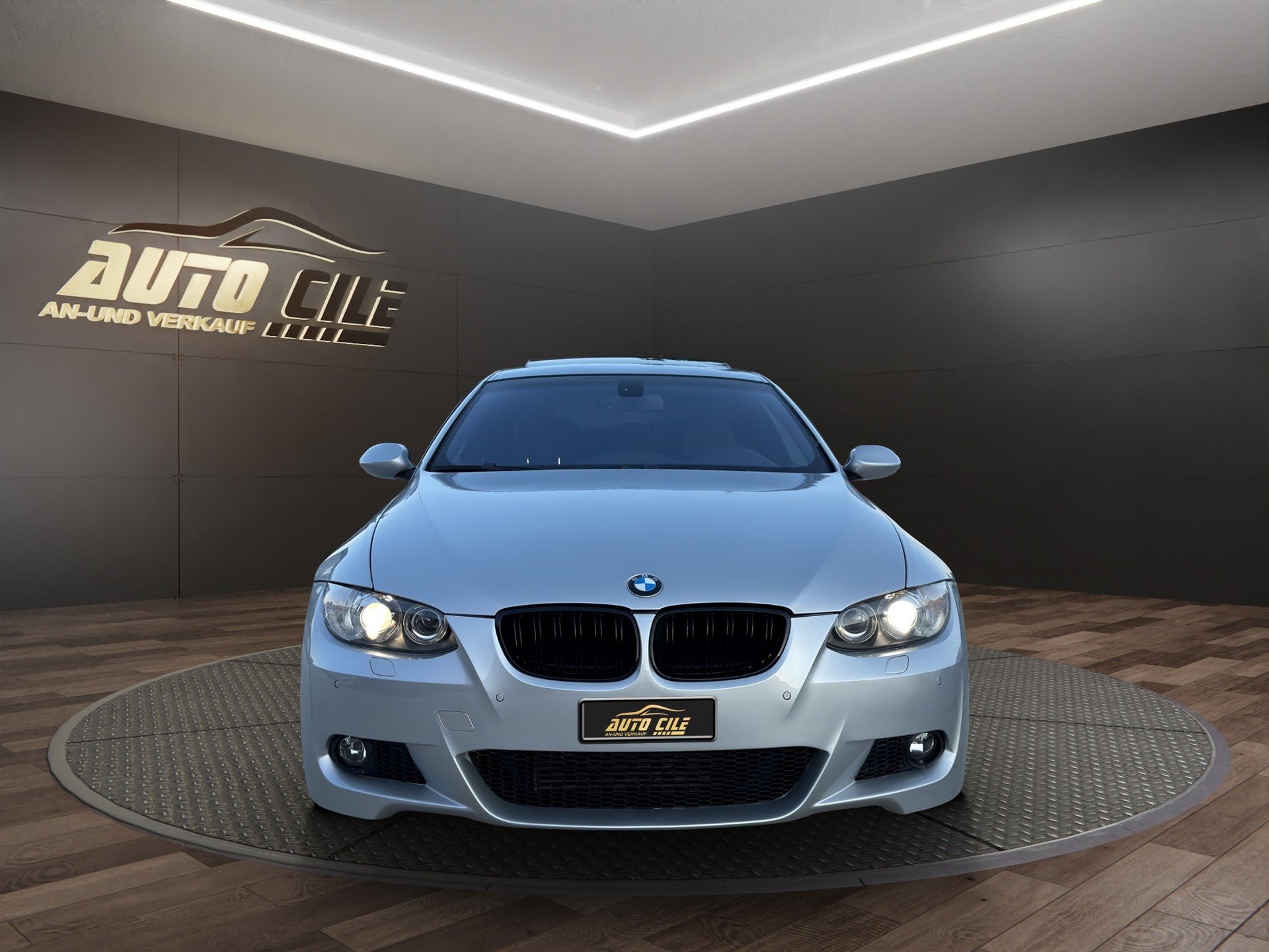BMW 335i Coupé M-Paket Steptronic-image-1