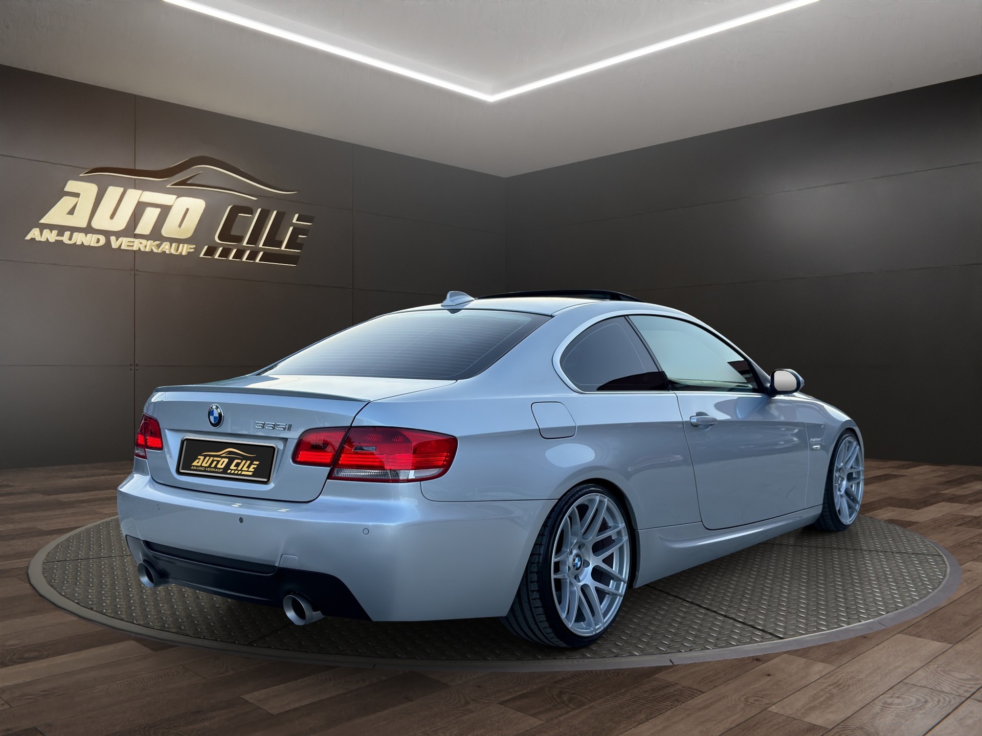BMW 335i Coupé M-Paket Steptronic-image-7