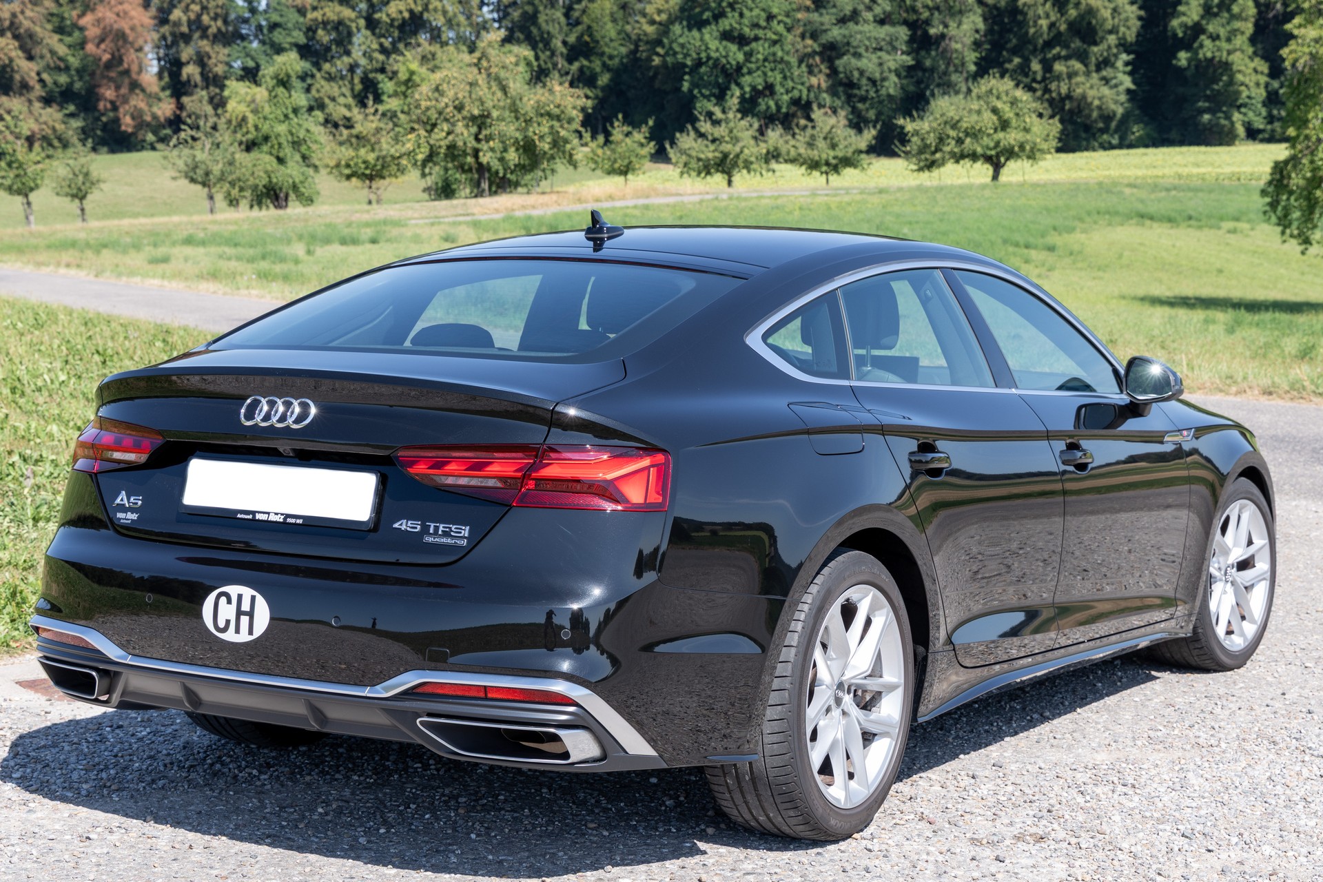 AUDI Sportback 45 TFSI S Line quattro-image-2