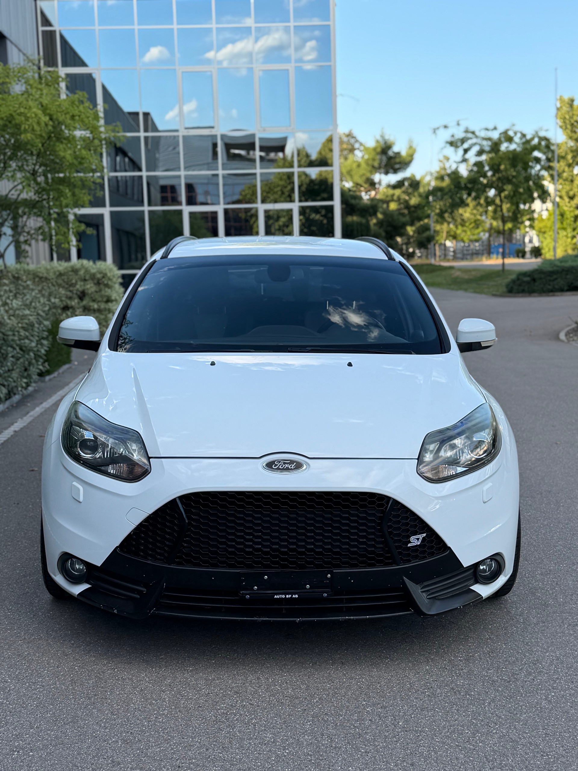 FORD Focus 2.0 SCTi ST-3-image-5