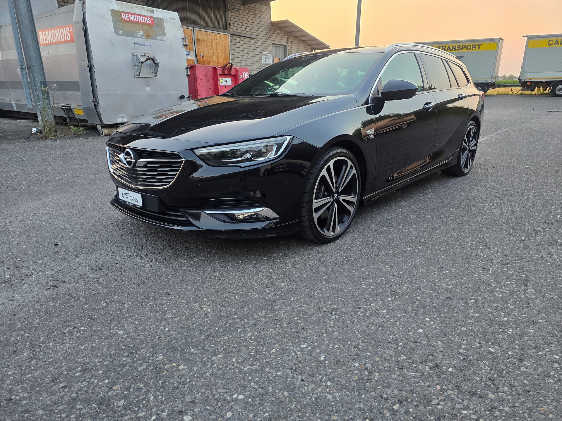 OPEL Insignia 2.0 T Sports Tourer Excellence 4WD Automat.-image-1