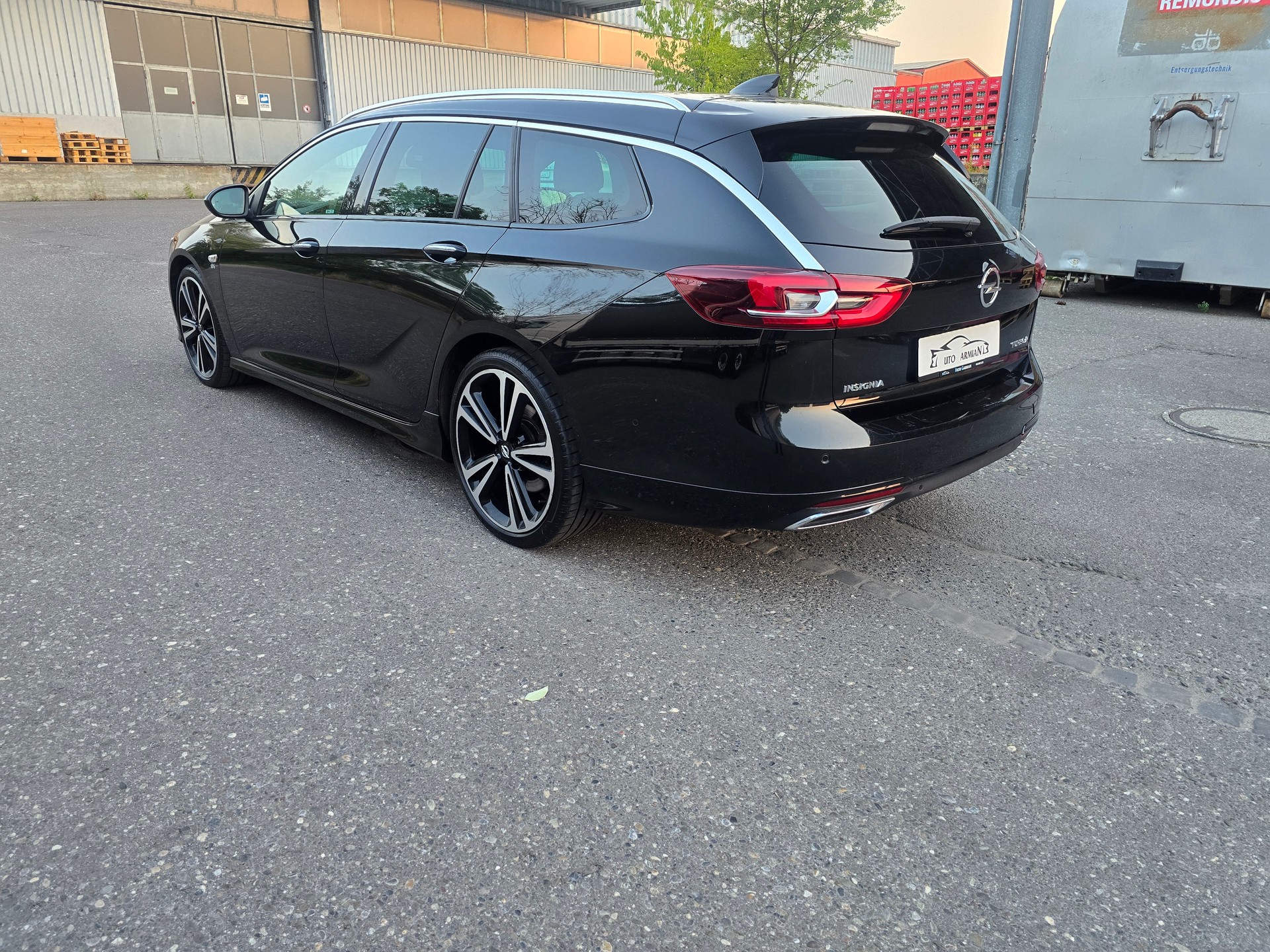 OPEL Insignia 2.0 T Sports Tourer Excellence 4WD Automat.-image-5