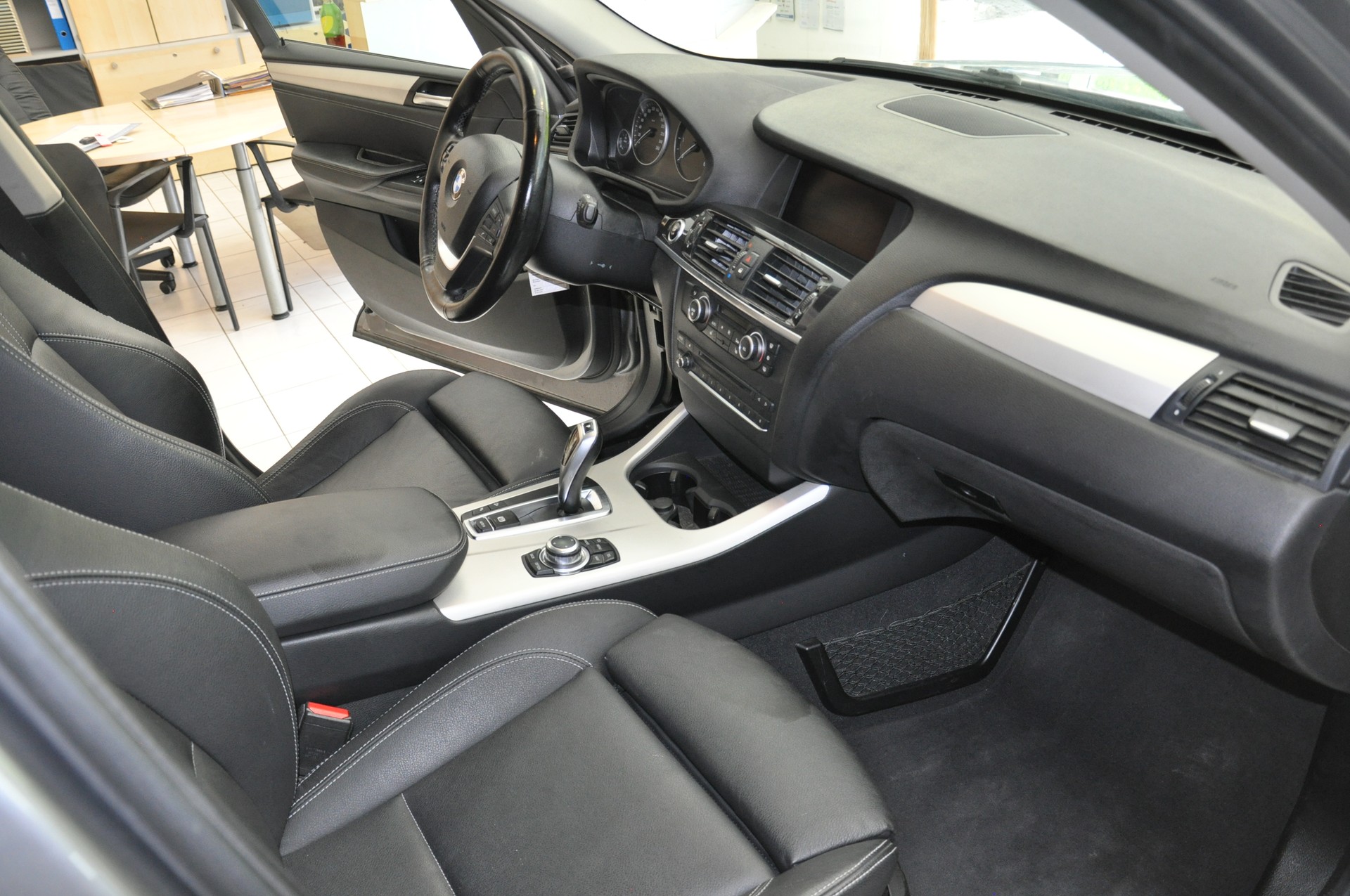 BMW X3 xDrive 20d Steptronic-image-12