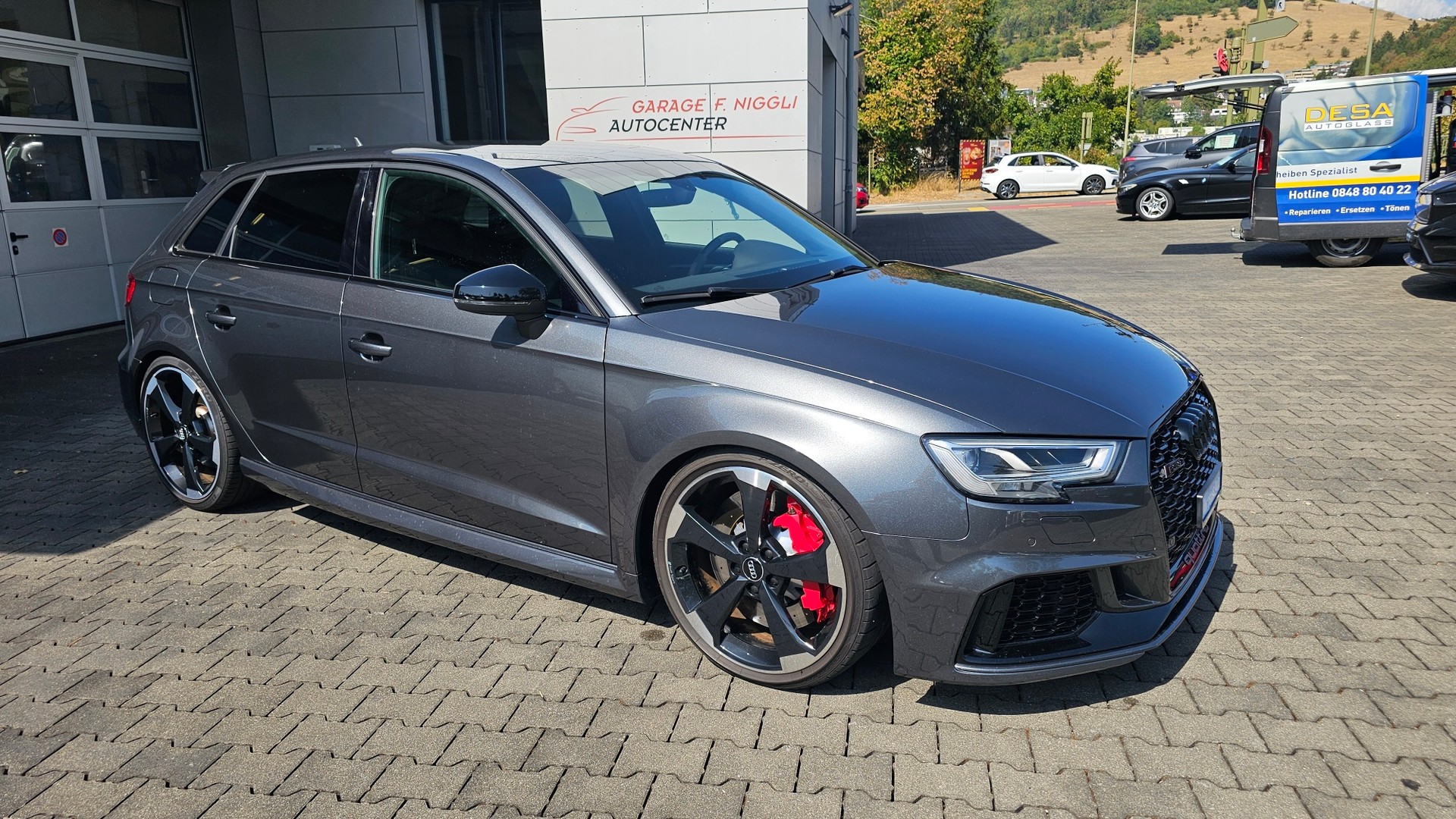 AUDI RS3 Sportback 2.5 TSI quattro S-tronic-image-1