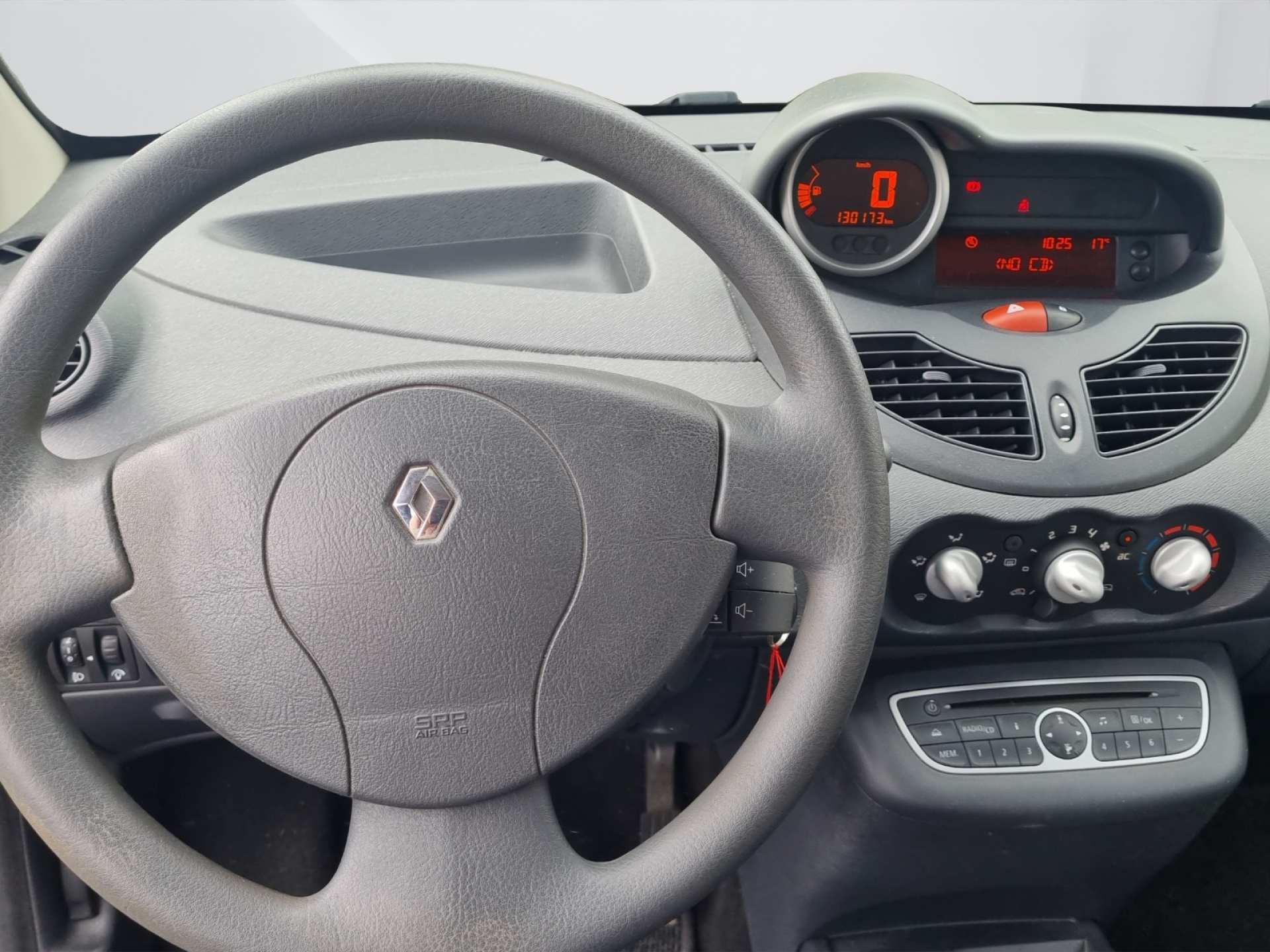RENAULT Twingo 1.2 16V Expression-image-7