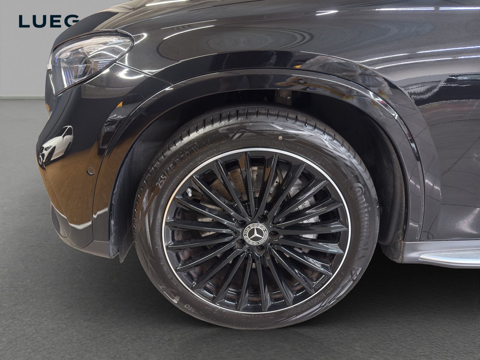 MERCEDES-BENZ GLC 300 4M - AMG / 360 Grad Kamera / Panorama-Dach / Soundsystem-image-6