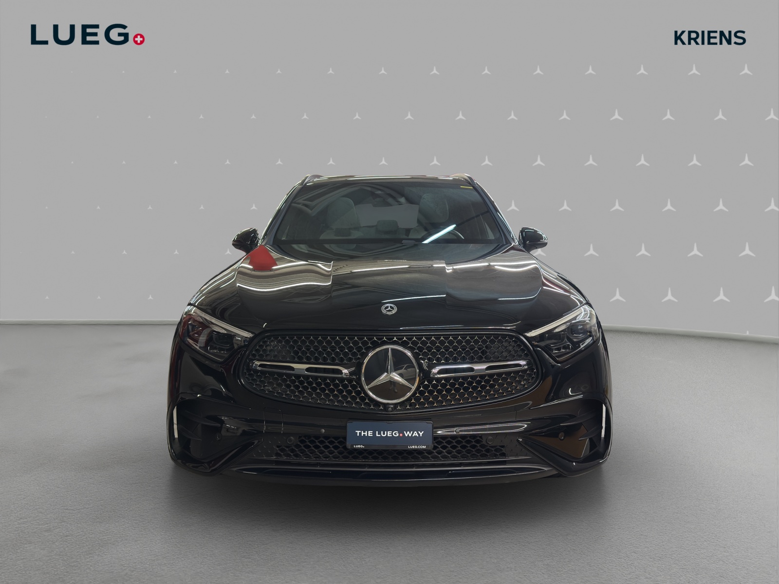 MERCEDES-BENZ GLC 300 4M - AMG / 360 Grad Kamera / Panorama-Dach / Soundsystem-image-5