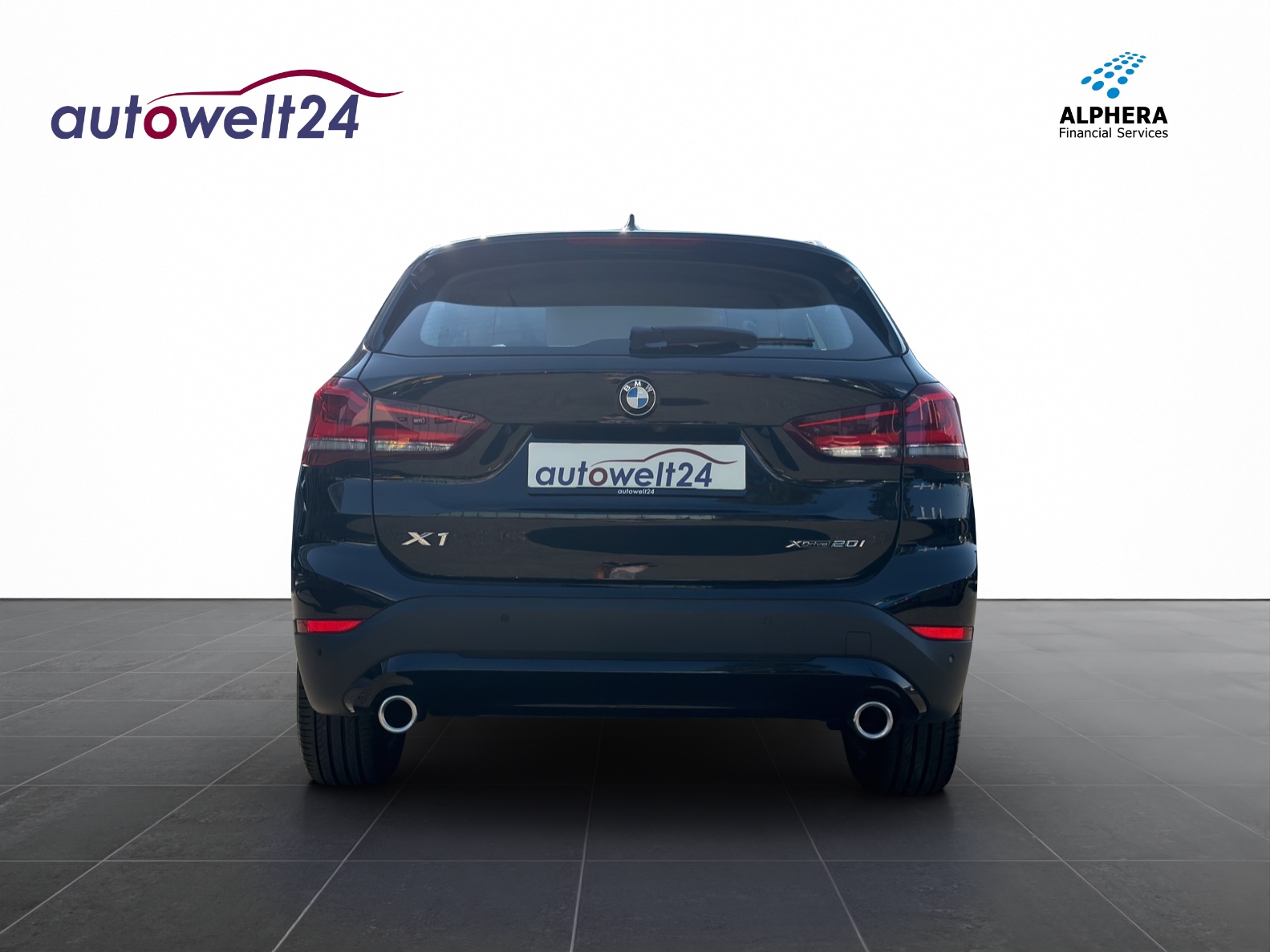 BMW X1 xDrive 20i Steptronic-image-5