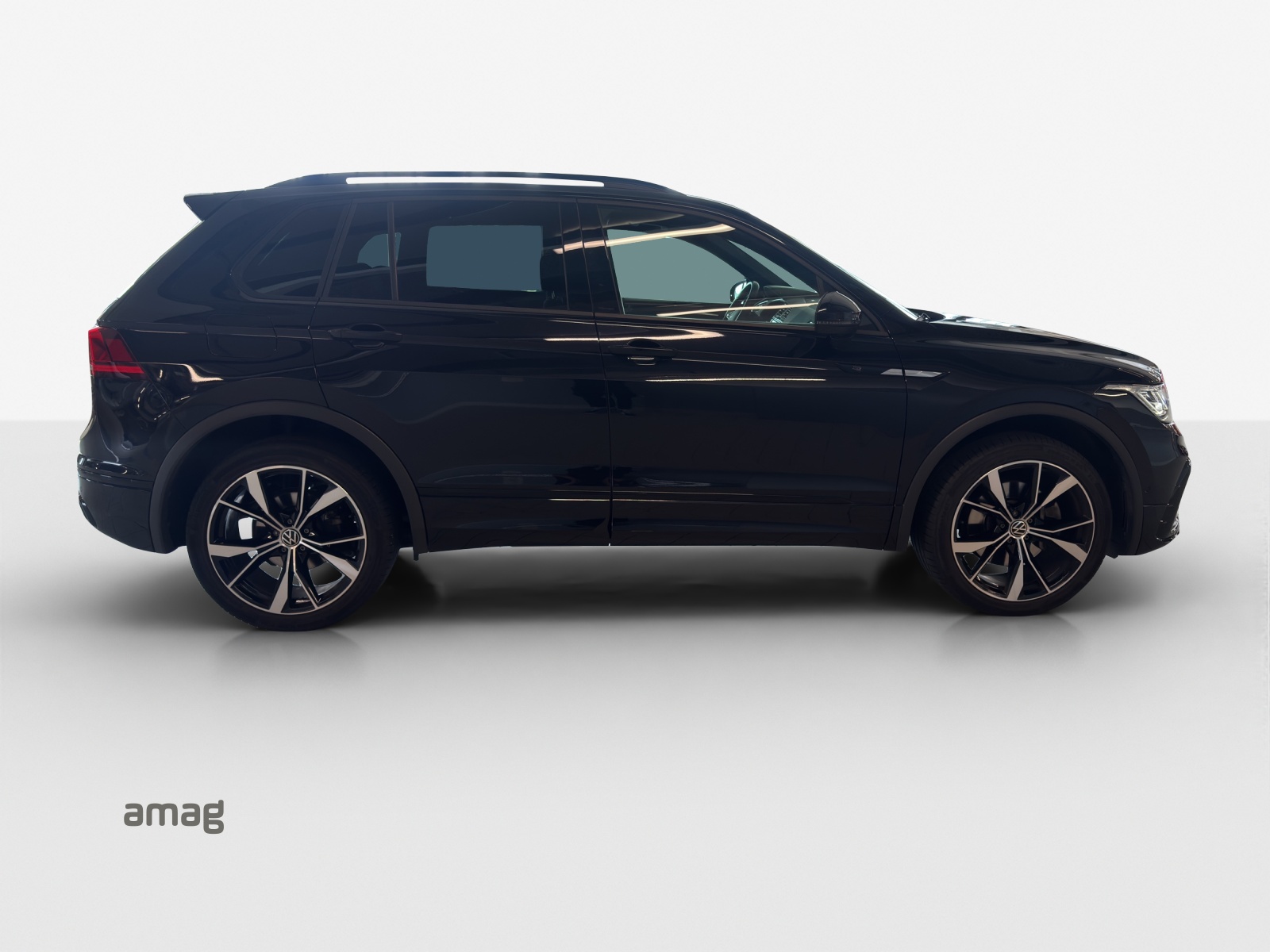 VW Tiguan 2.0TSI R-Line 4Motion DSG-image-11