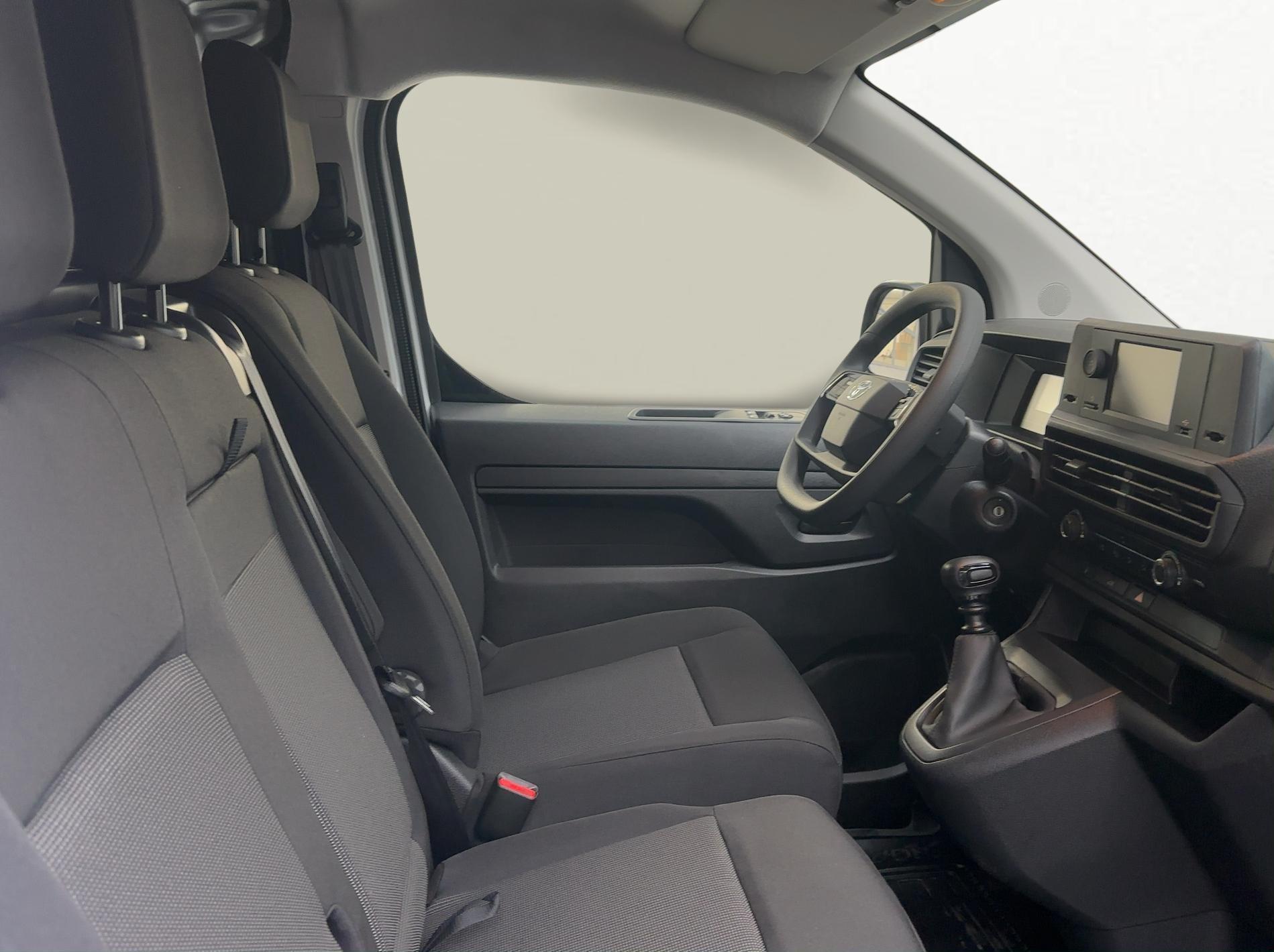 TOYOTA PROACE Van L1 2.0 D Active-image-9