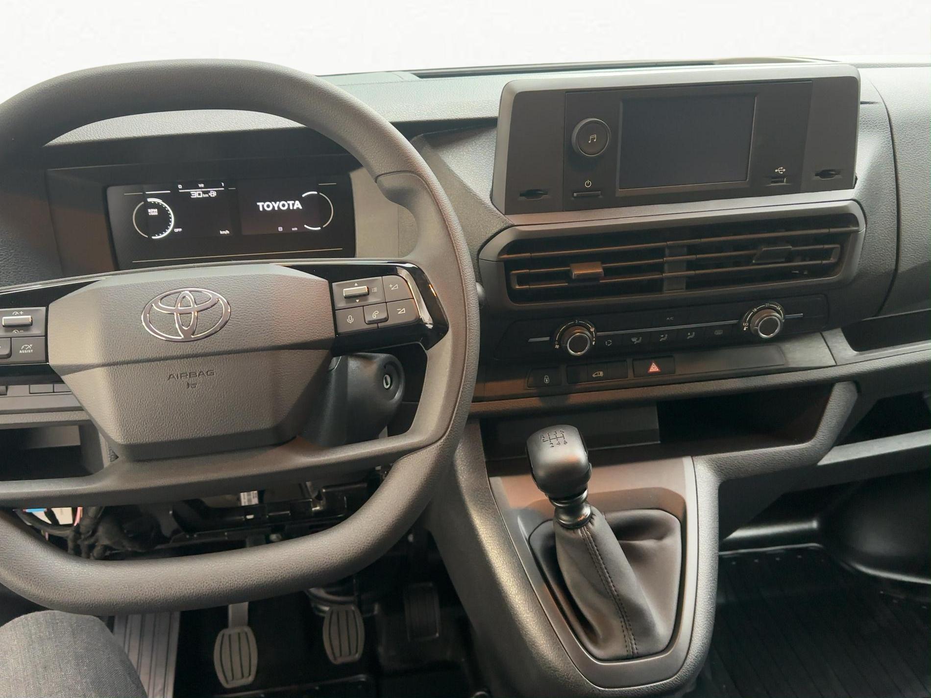 TOYOTA PROACE Van L1 2.0 D Active-image-8