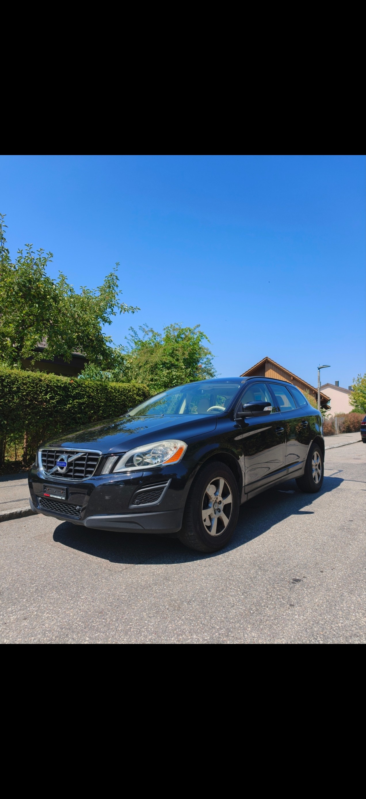 VOLVO 2.4 D3 Momentum AWD-image-0