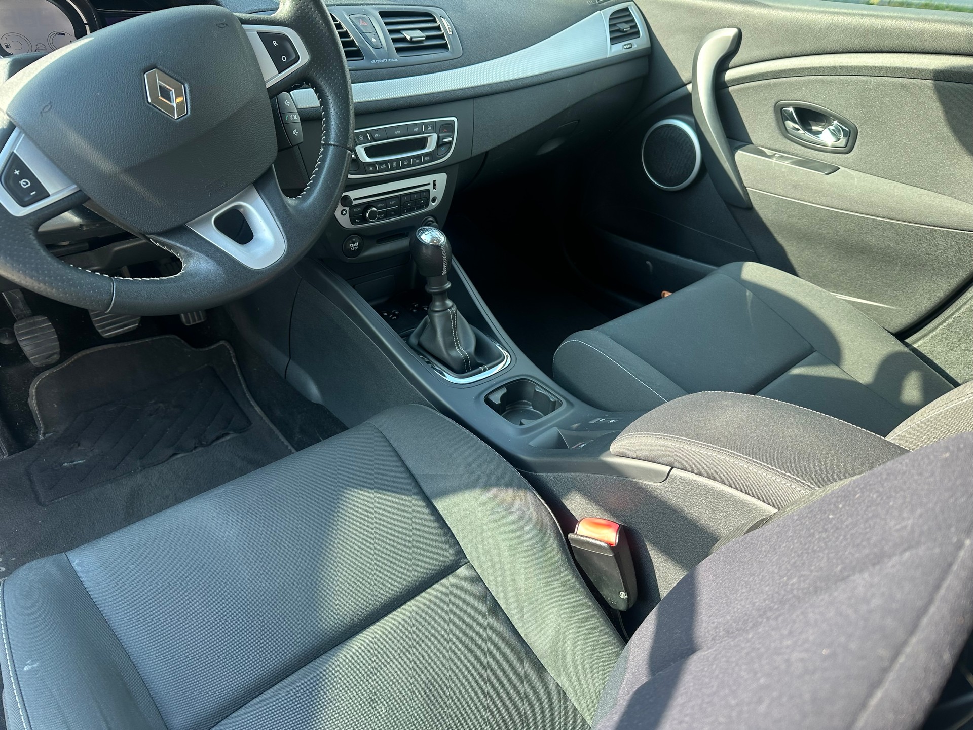 RENAULT Mégane 1.5 dCi Bose-image-6