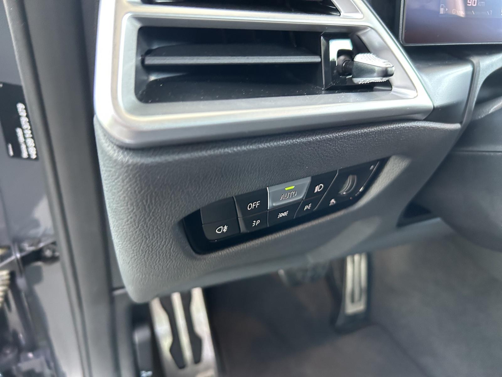 BMW M440i xDrive Coupé-image-22