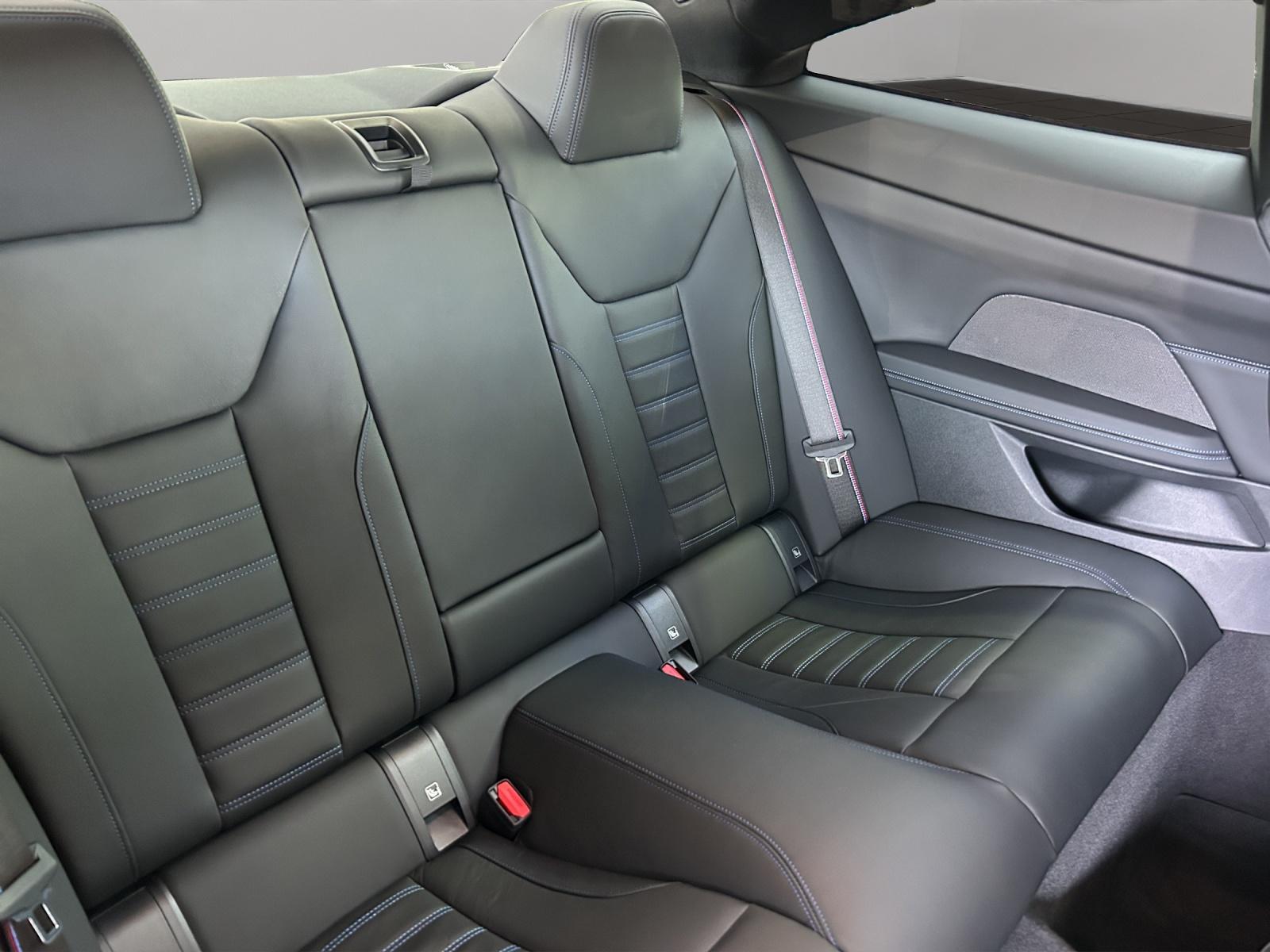 BMW M440i xDrive Coupé-image-23