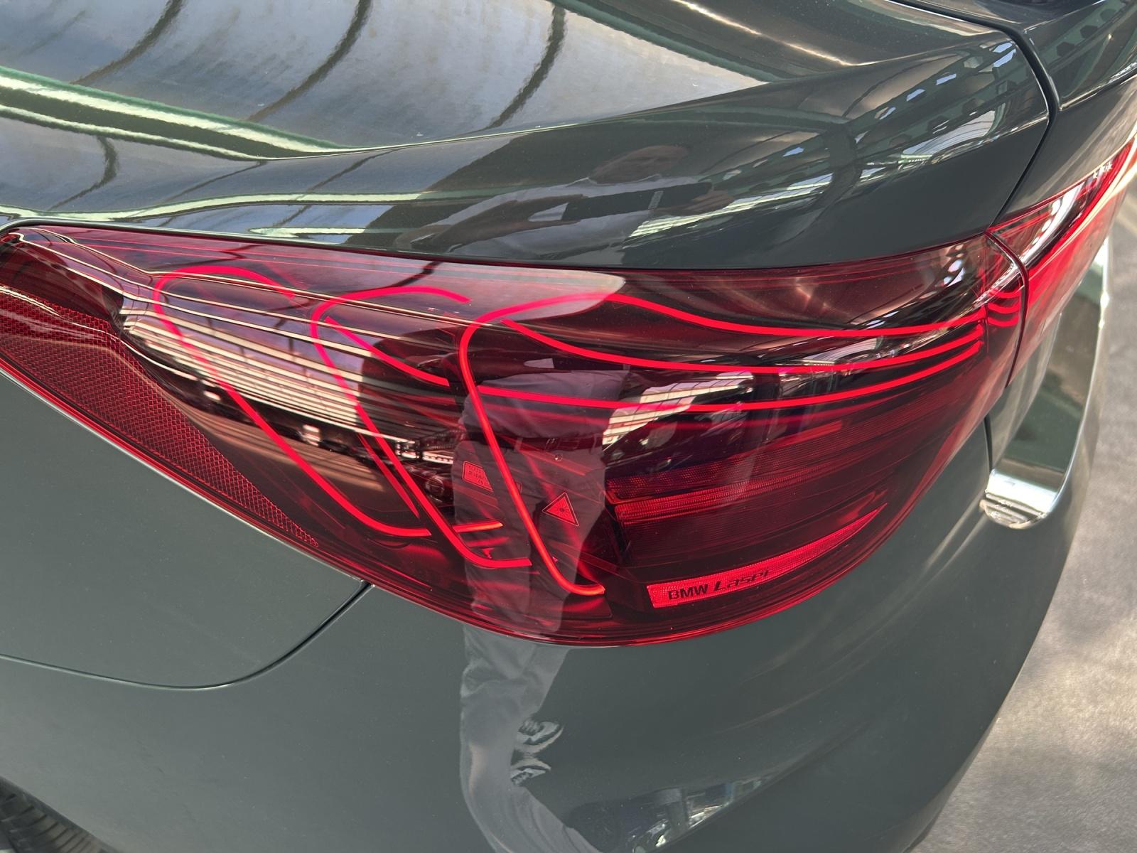 BMW M440i xDrive Coupé-image-28