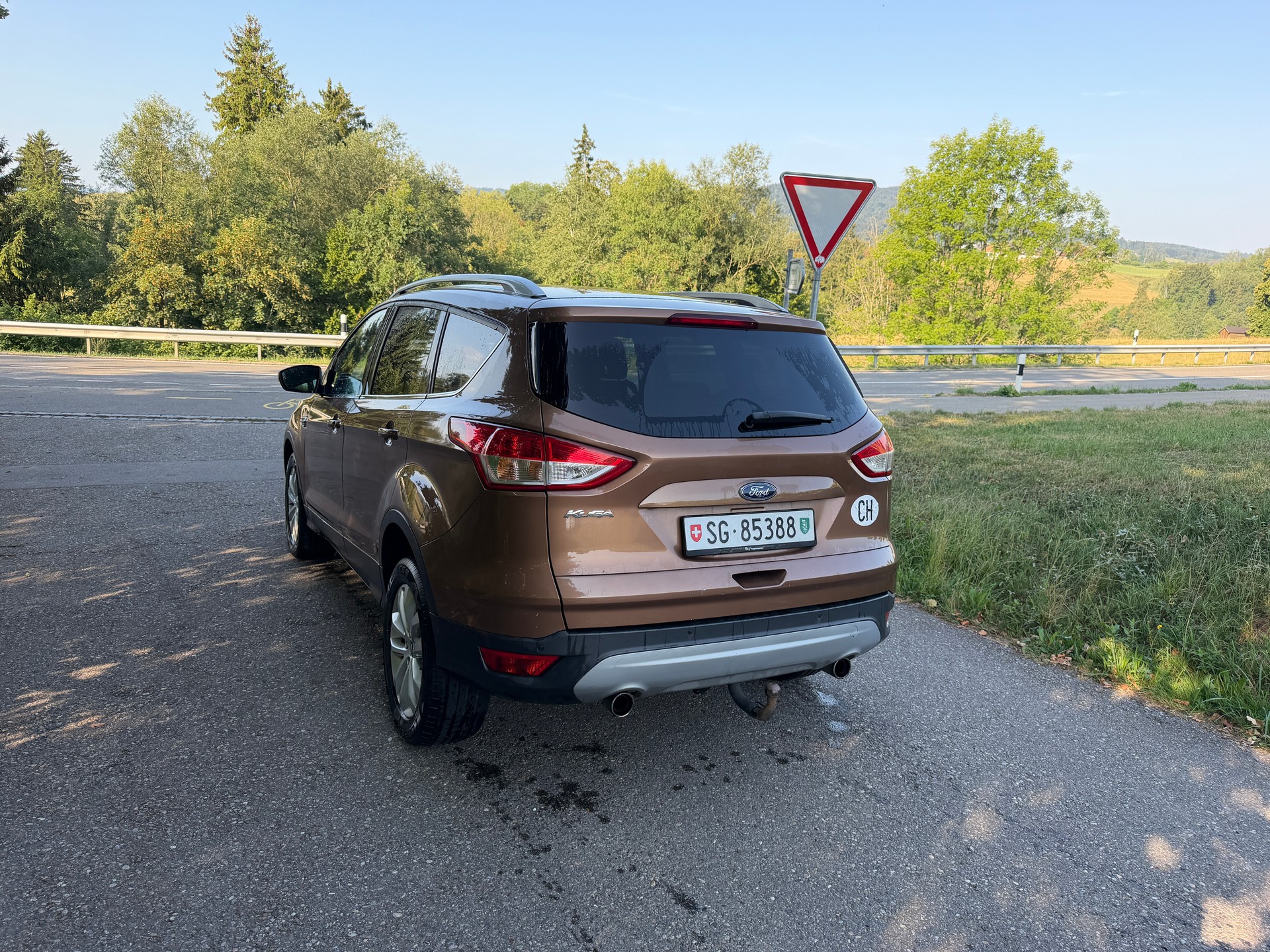 FORD Kuga 2.0 TDCi Carving 4WD PowerShift-image-5