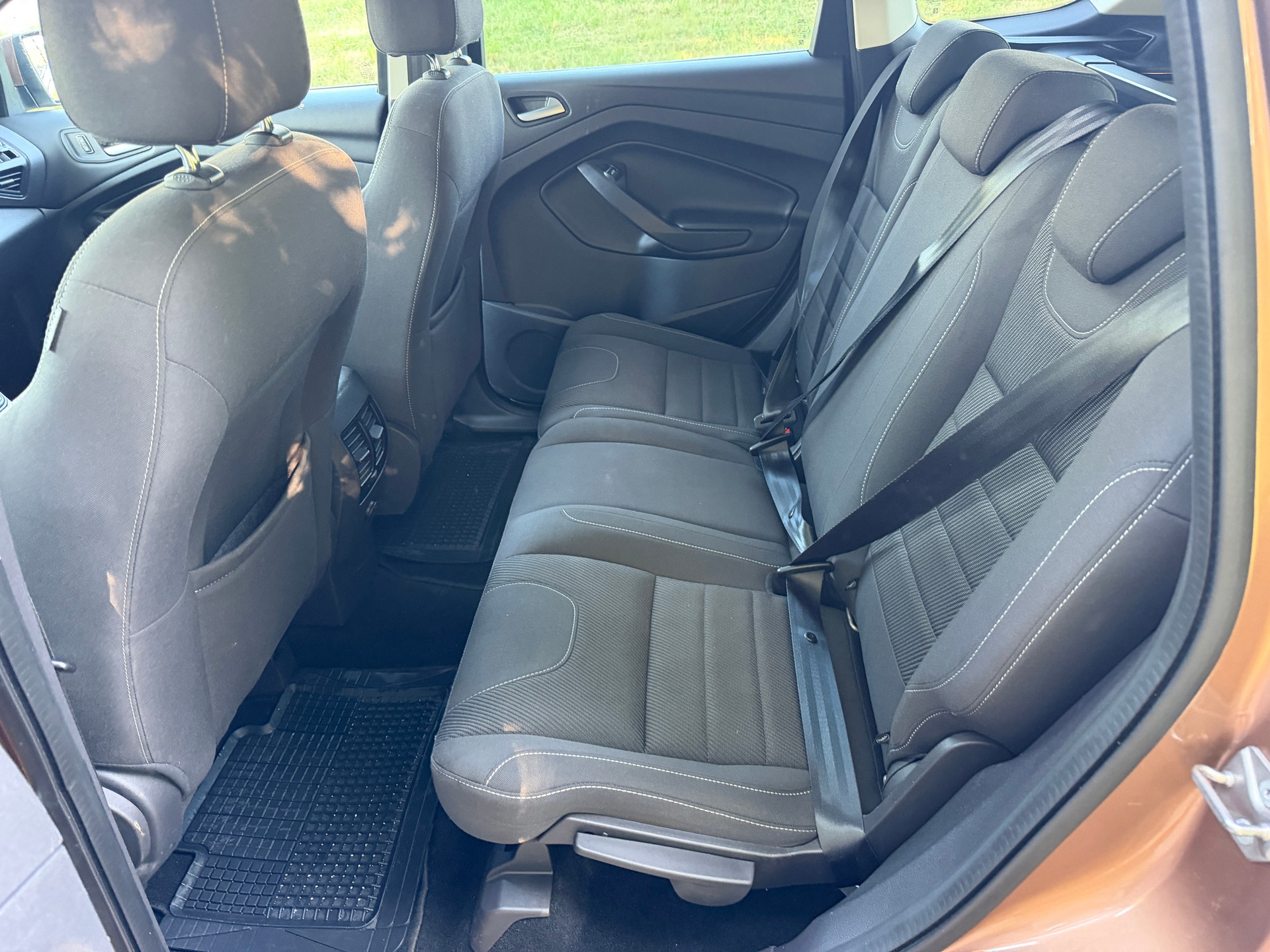 FORD Kuga 2.0 TDCi Carving 4WD PowerShift-image-13