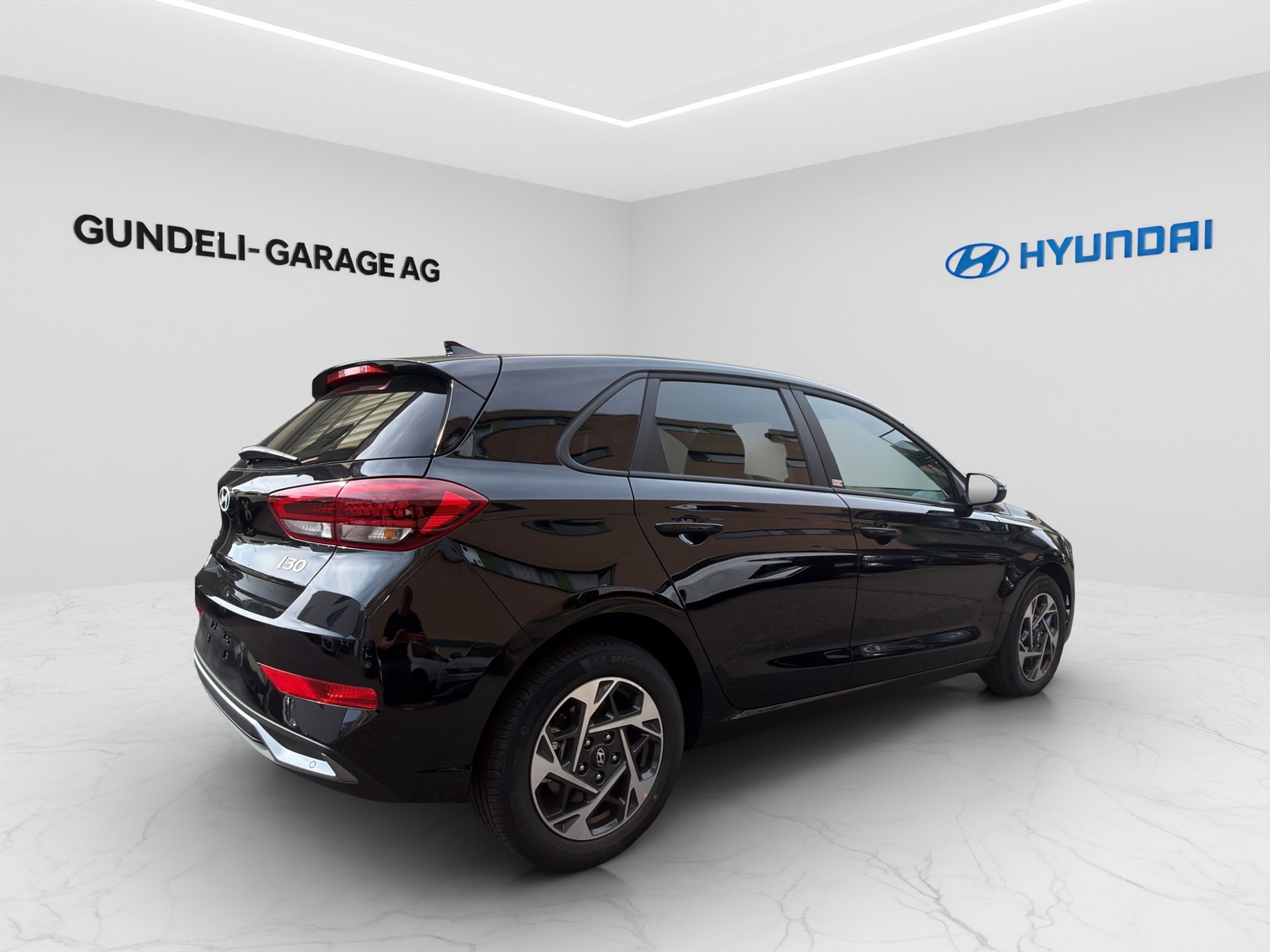 HYUNDAI i30 1.5 T-GDi Amplia 48V MH DCT-image-5