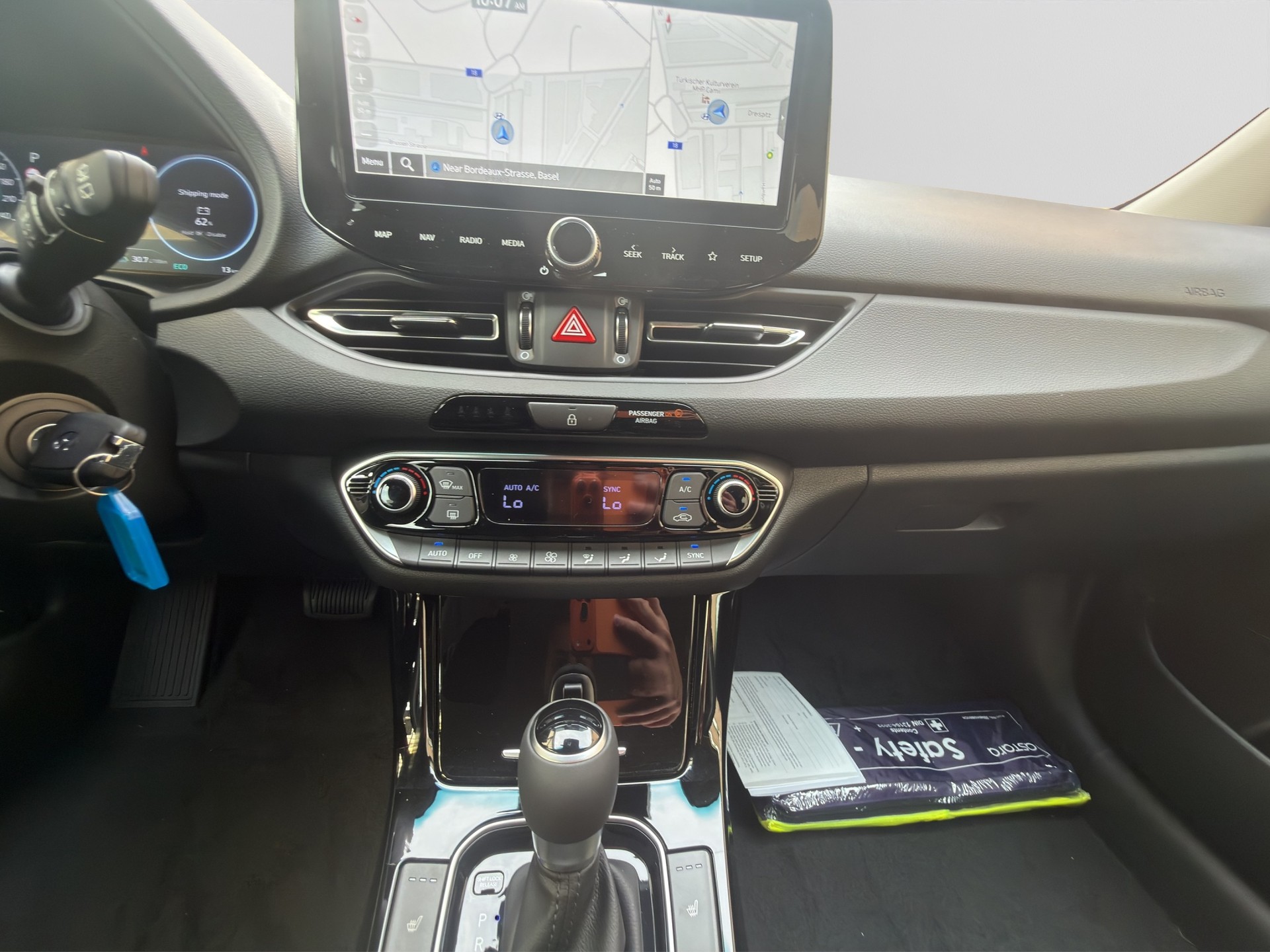 HYUNDAI i30 1.5 T-GDi Amplia 48V MH DCT-image-15