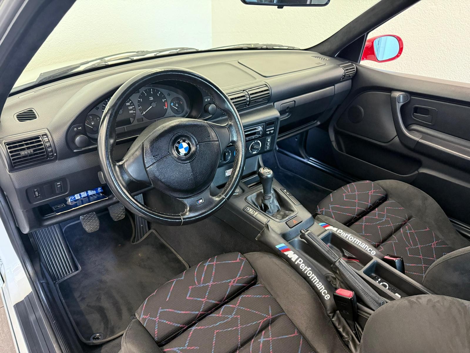 BMW 318ti Compact STW-image-13