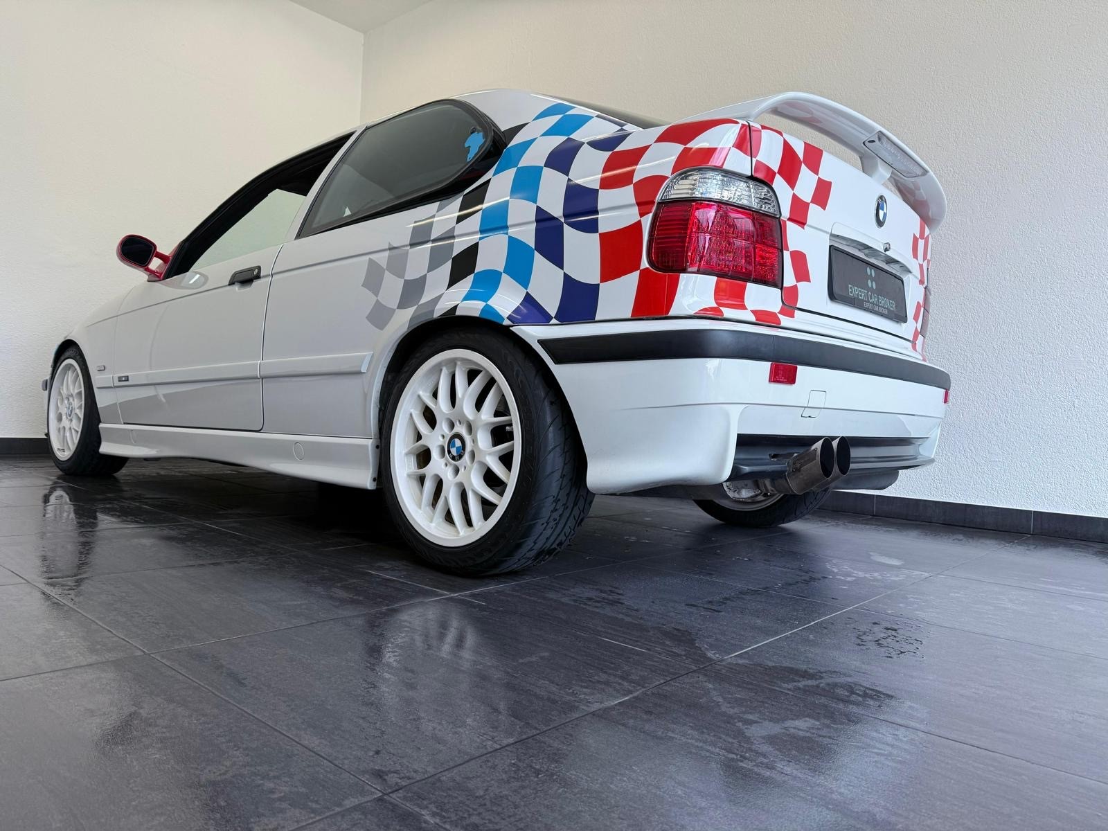 BMW 318ti Compact STW-image-7