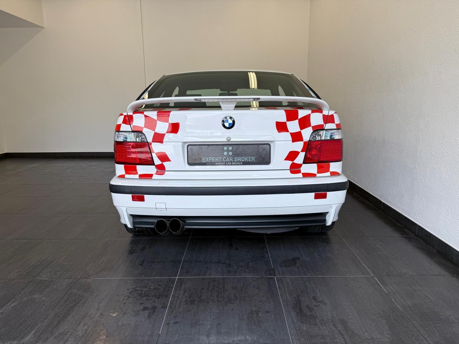 BMW 318ti Compact STW-image-10