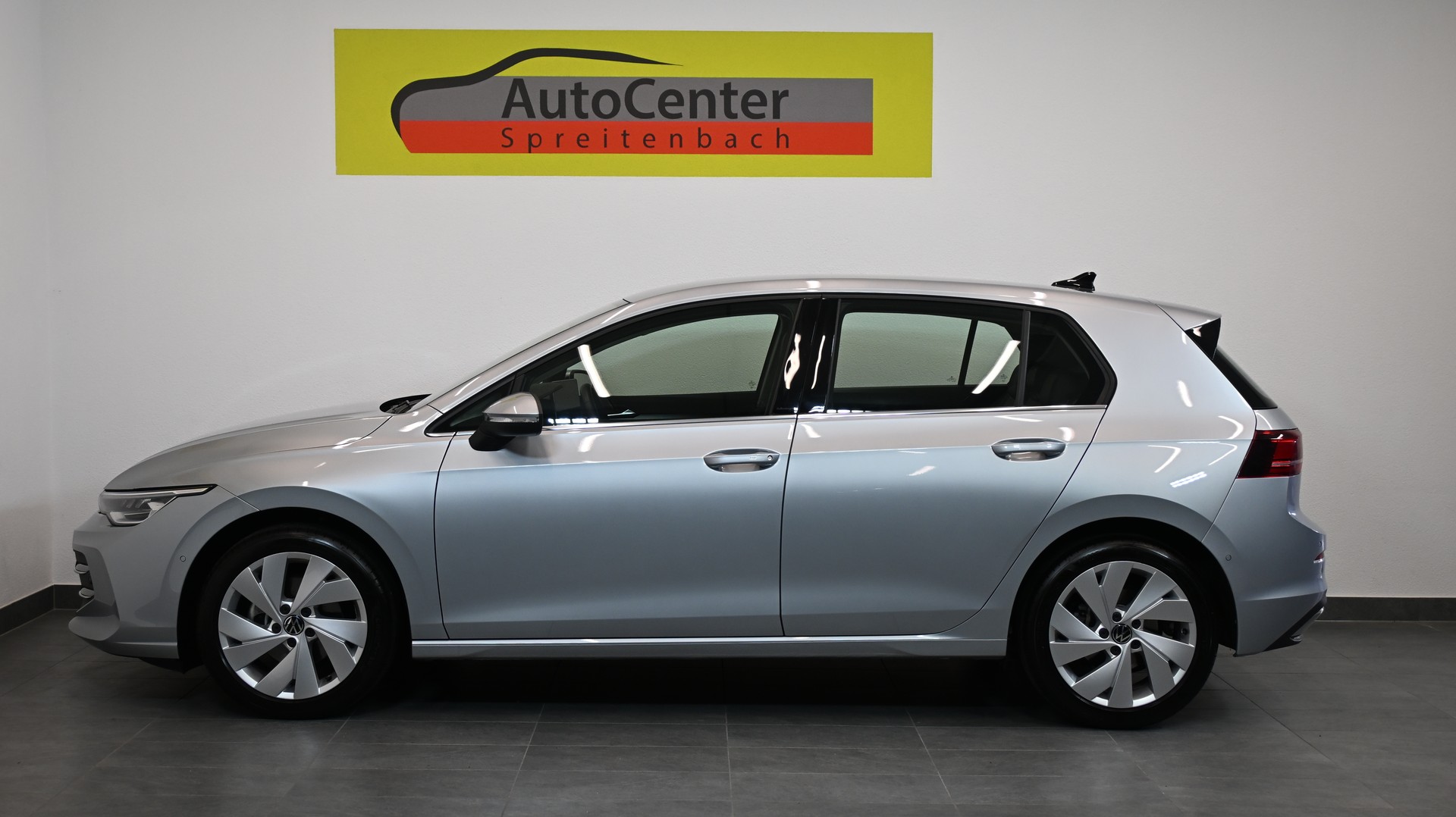 VW Golf 1.5 e TSI mHEV Style DSG-image-14