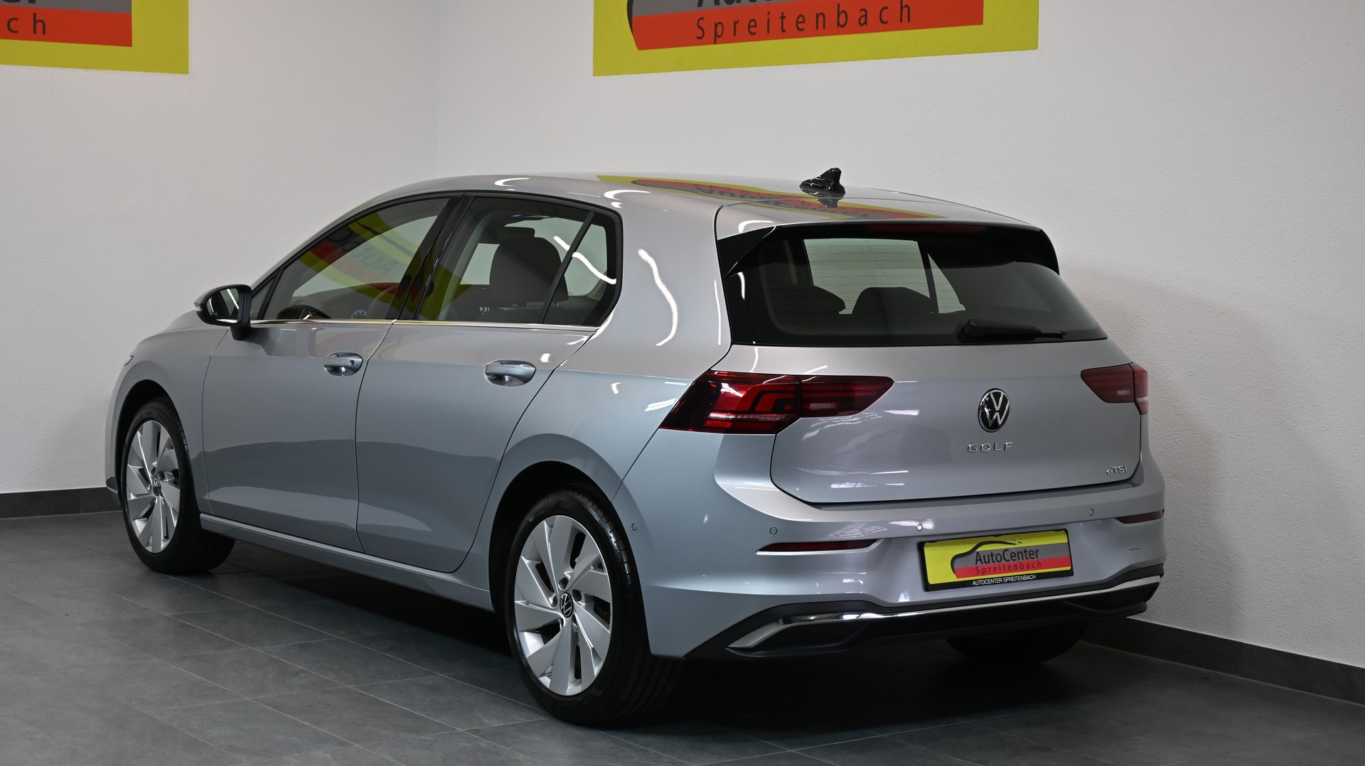 VW Golf 1.5 e TSI mHEV Style DSG-image-13