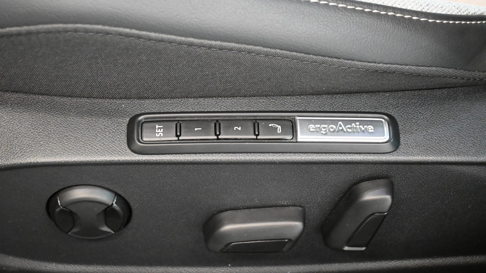 VW Golf 1.5 e TSI mHEV Style DSG-image-7