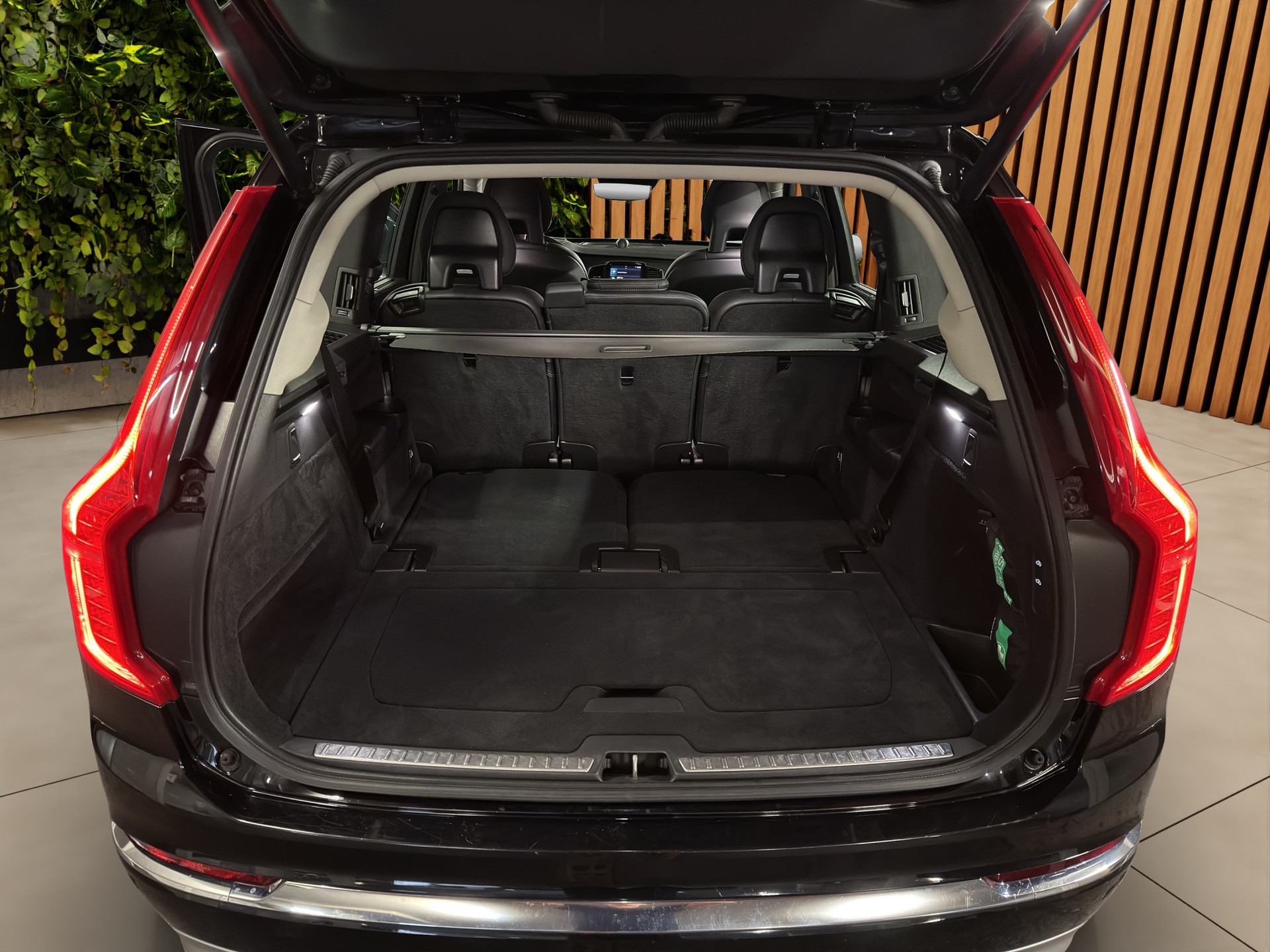 VOLVO XC90 2.0 T8 TE Inscription 7P. eAWD-image-15