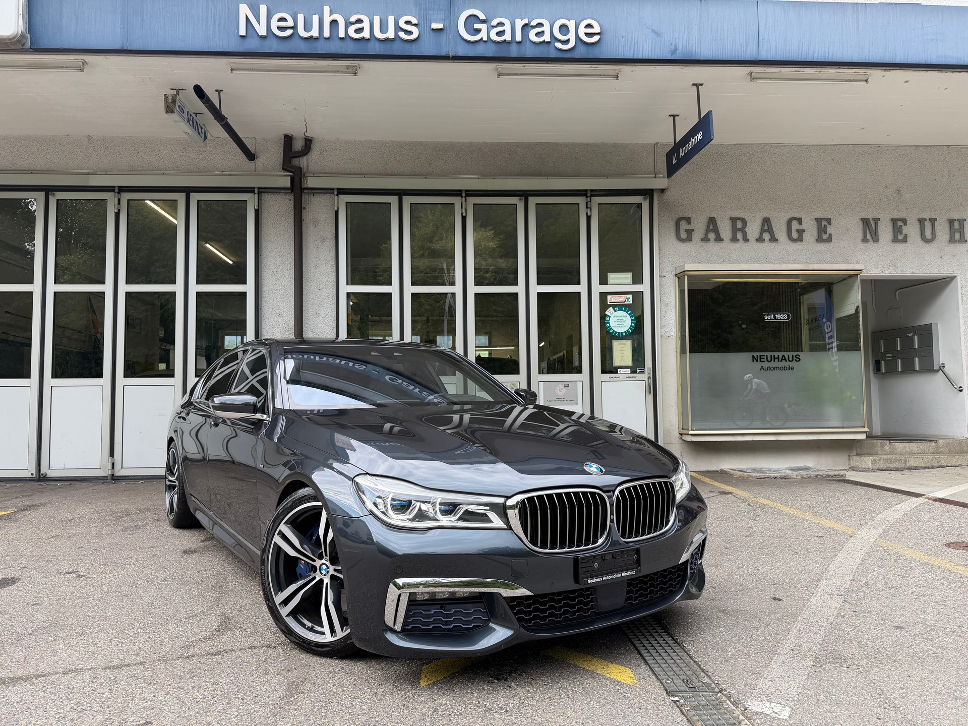 BMW 740d xDrive Steptronic-image-0