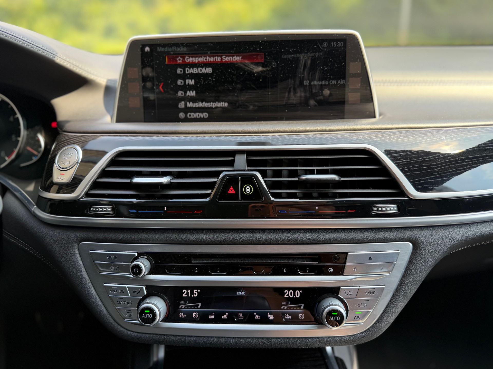 BMW 740d xDrive Steptronic-image-12