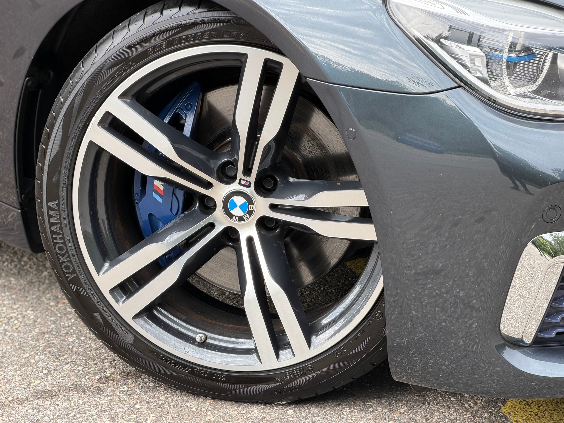 BMW 740d xDrive Steptronic-image-2
