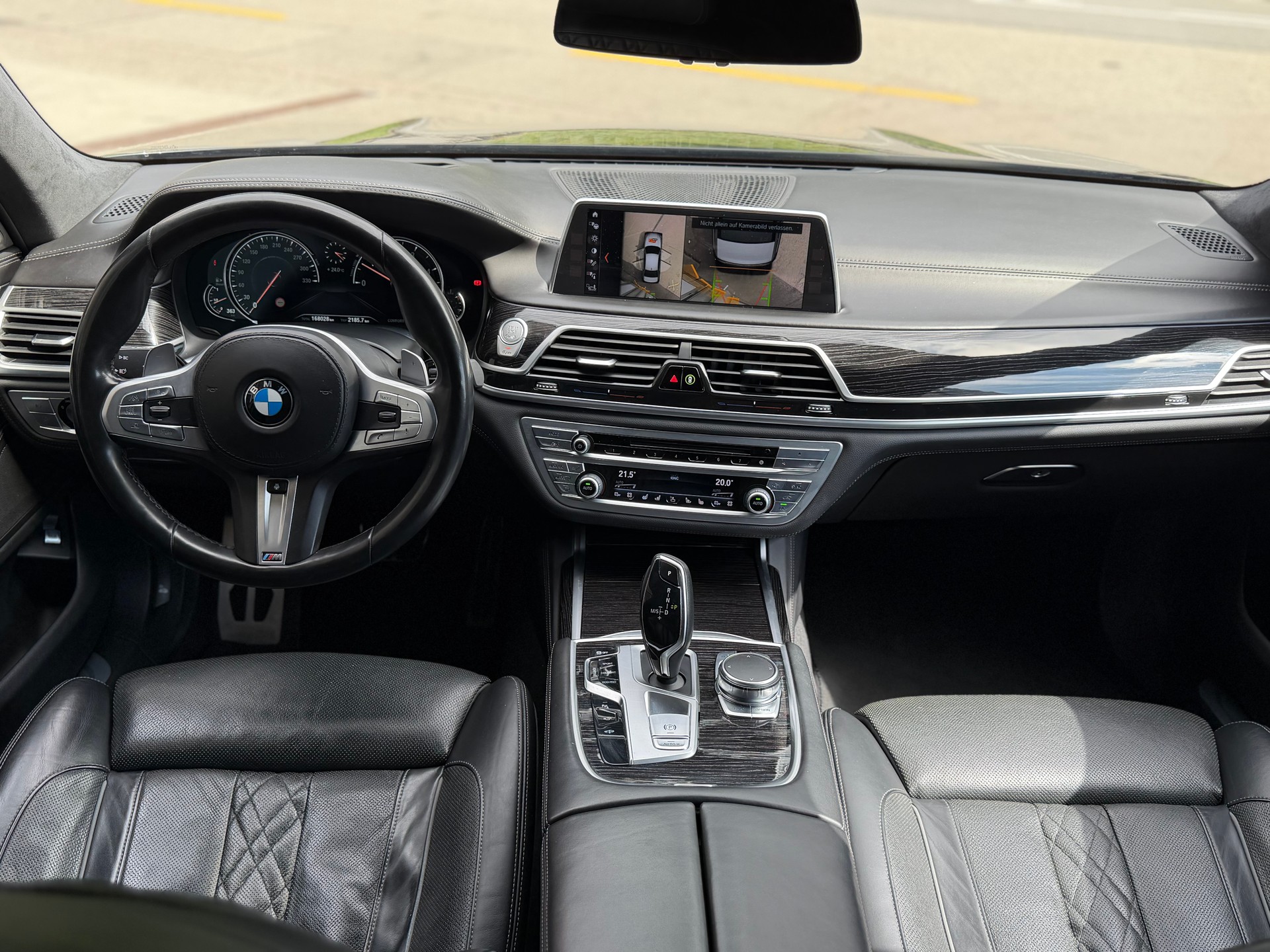 BMW 740d xDrive Steptronic-image-10
