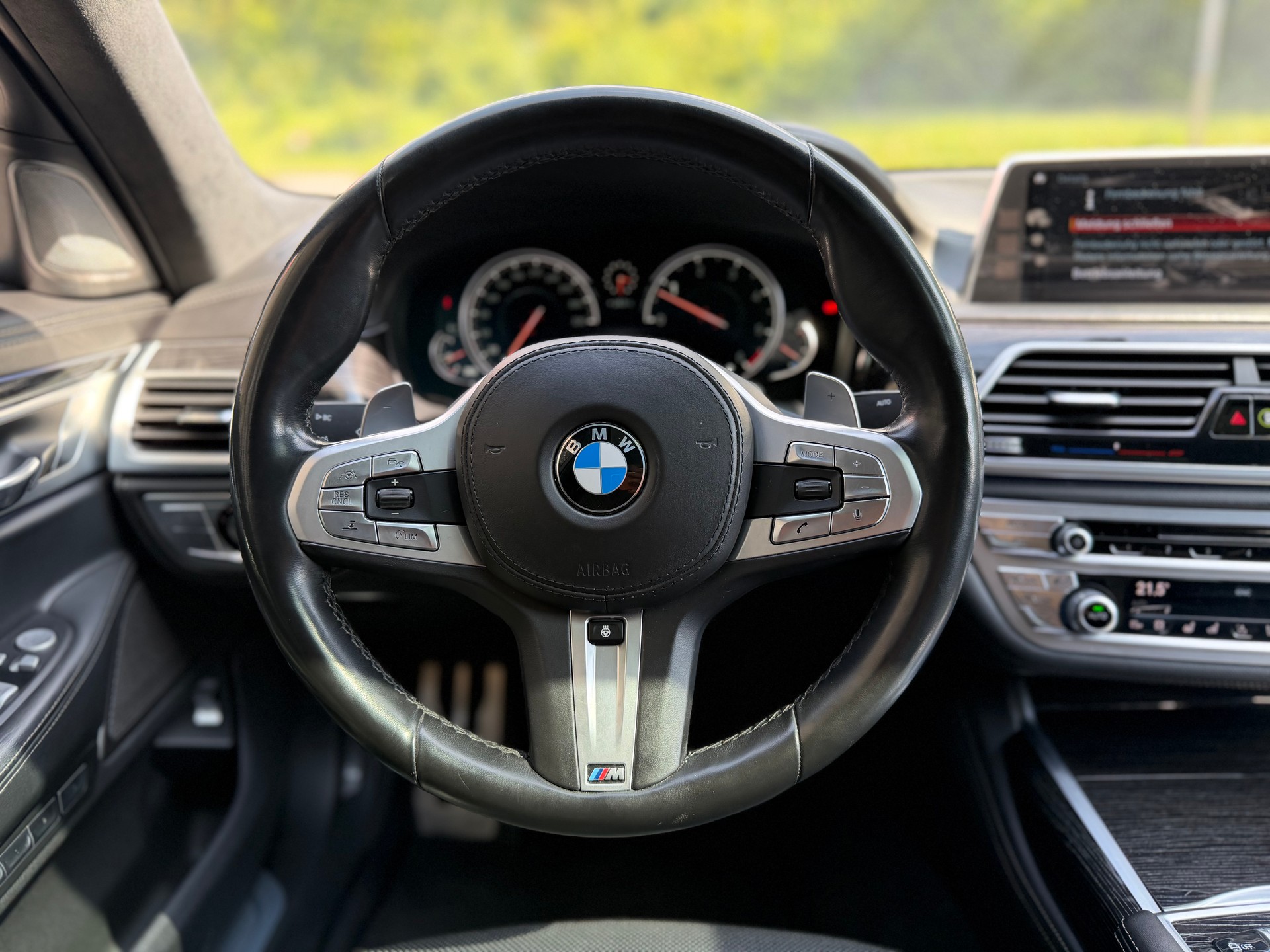 BMW 740d xDrive Steptronic-image-11