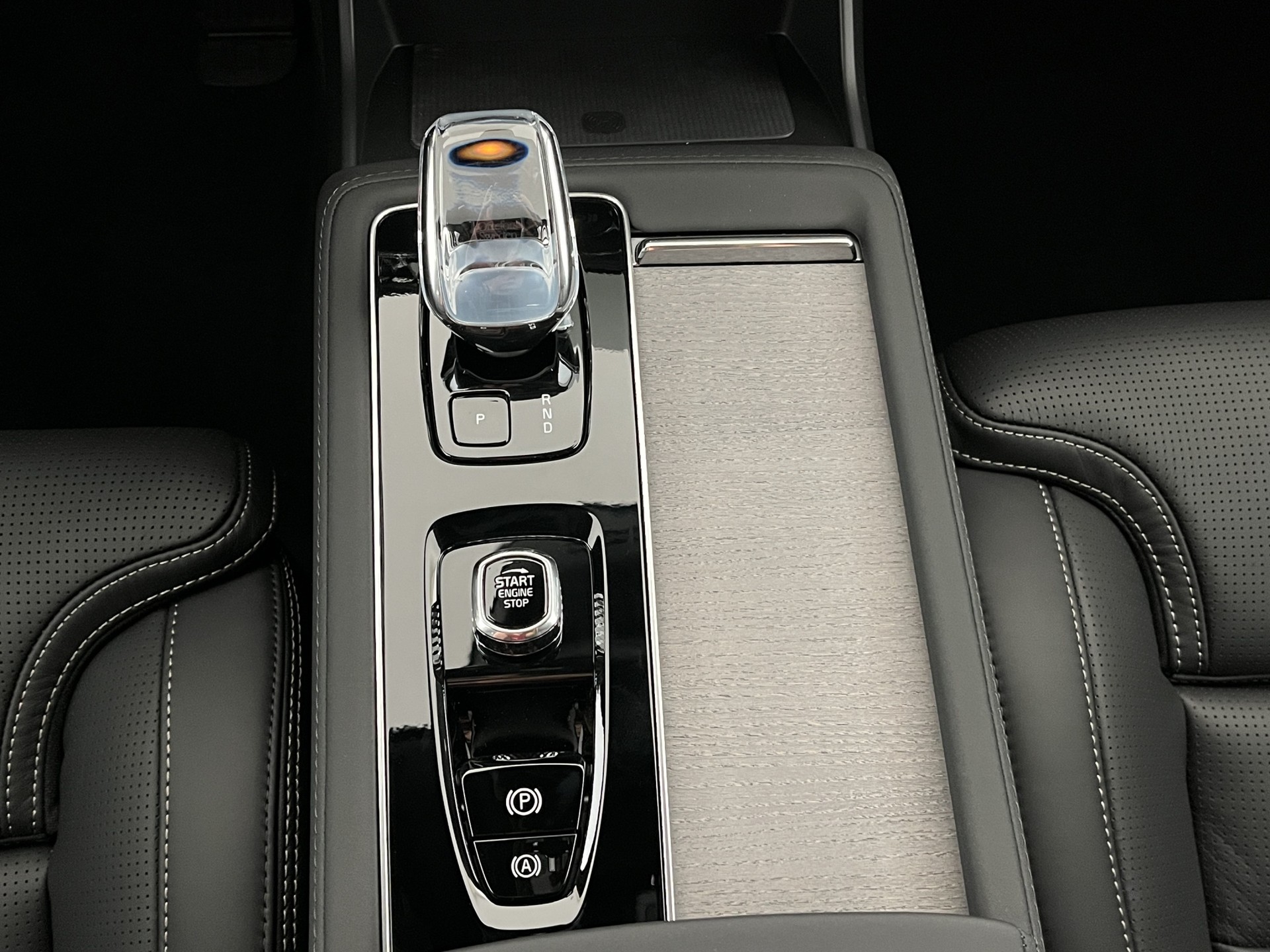 VOLVO XC90 2.0 T8 TE Ultra Bright eAWD-image-15