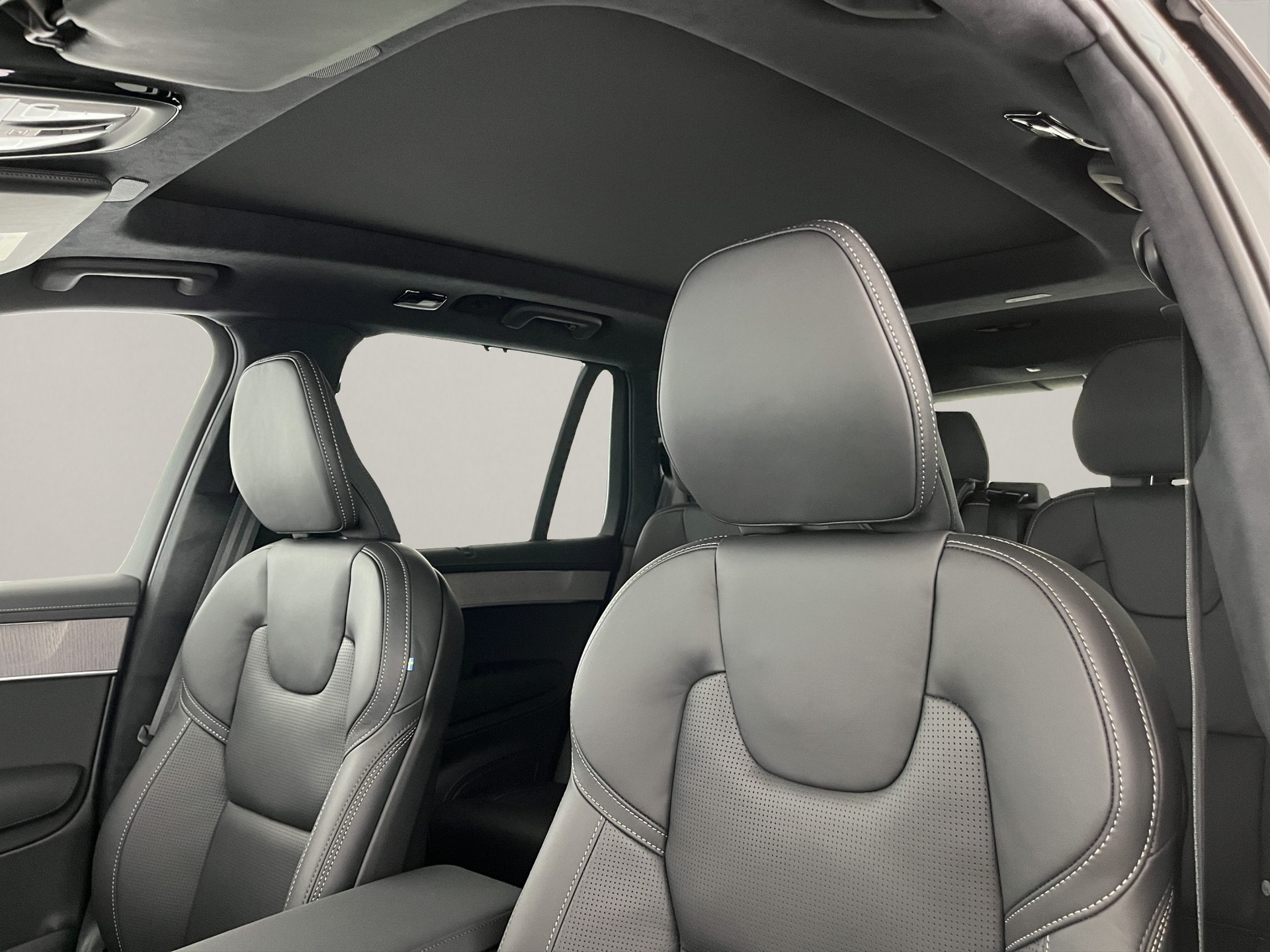 VOLVO XC90 2.0 T8 TE Ultra Bright eAWD-image-16