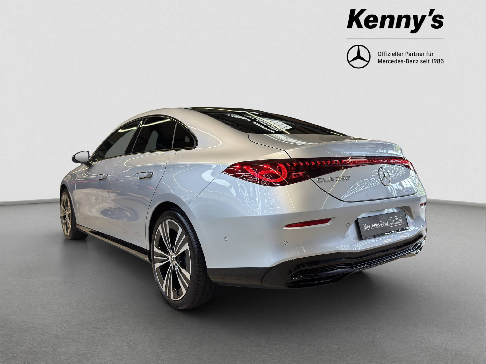MERCEDES-BENZ CLA 350 Progressive 4MATIC EQ-image-4