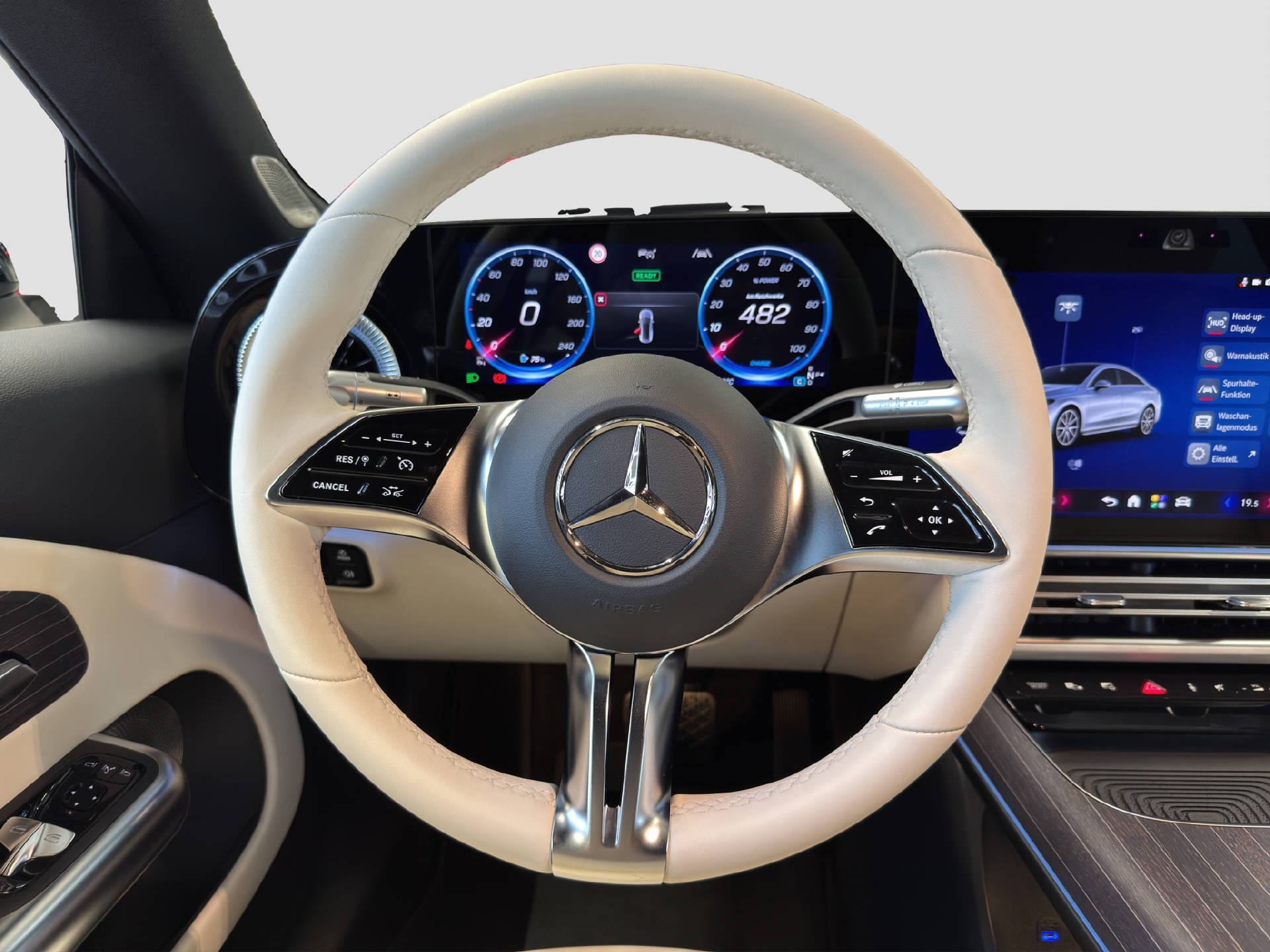 MERCEDES-BENZ CLA 350 Progressive 4MATIC EQ-image-9