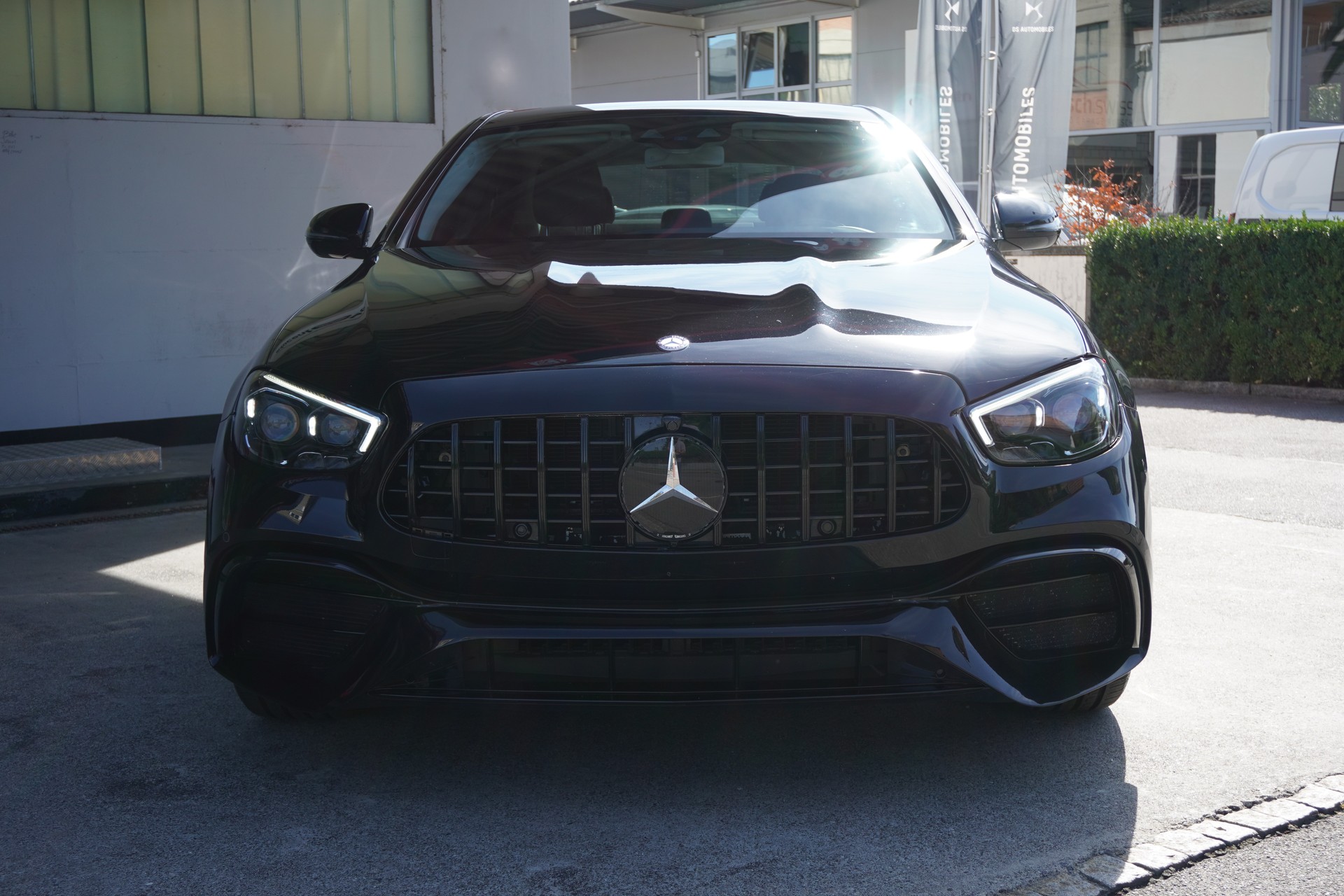 MERCEDES-BENZ E 200 AMG 63's Optik 9G-Tronic-image-1