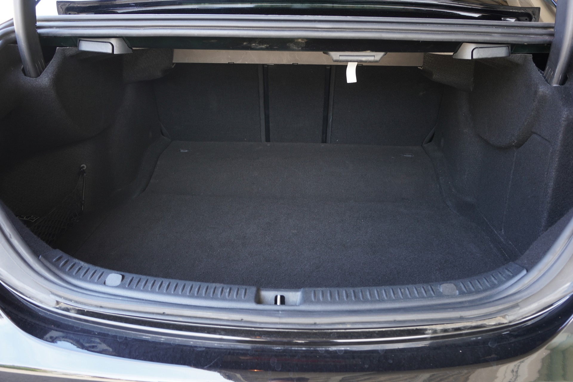 MERCEDES-BENZ E 200 AMG 63's Optik 9G-Tronic-image-15
