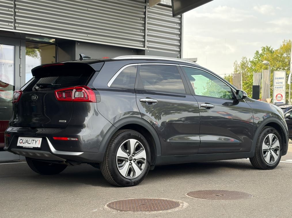 KIA Niro 1.6 GDi Hybrid Style-image-2