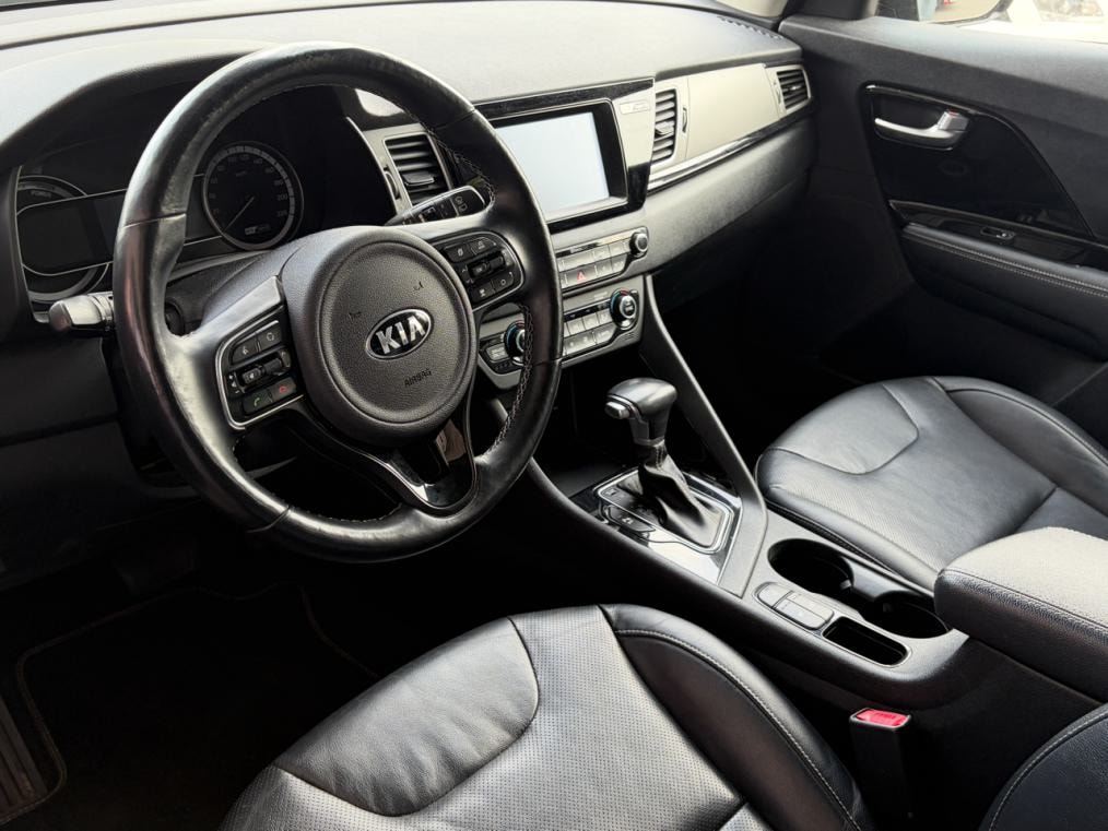 KIA Niro 1.6 GDi Hybrid Style-showroom-element-3