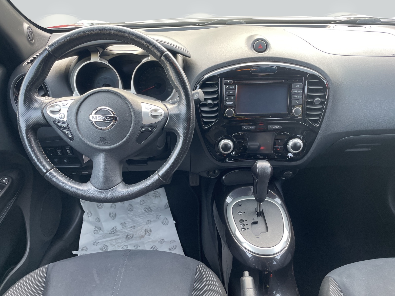 NISSAN Juke 1.6 DIG-T tekna 4x4 Xtronic M-CVT-image-6