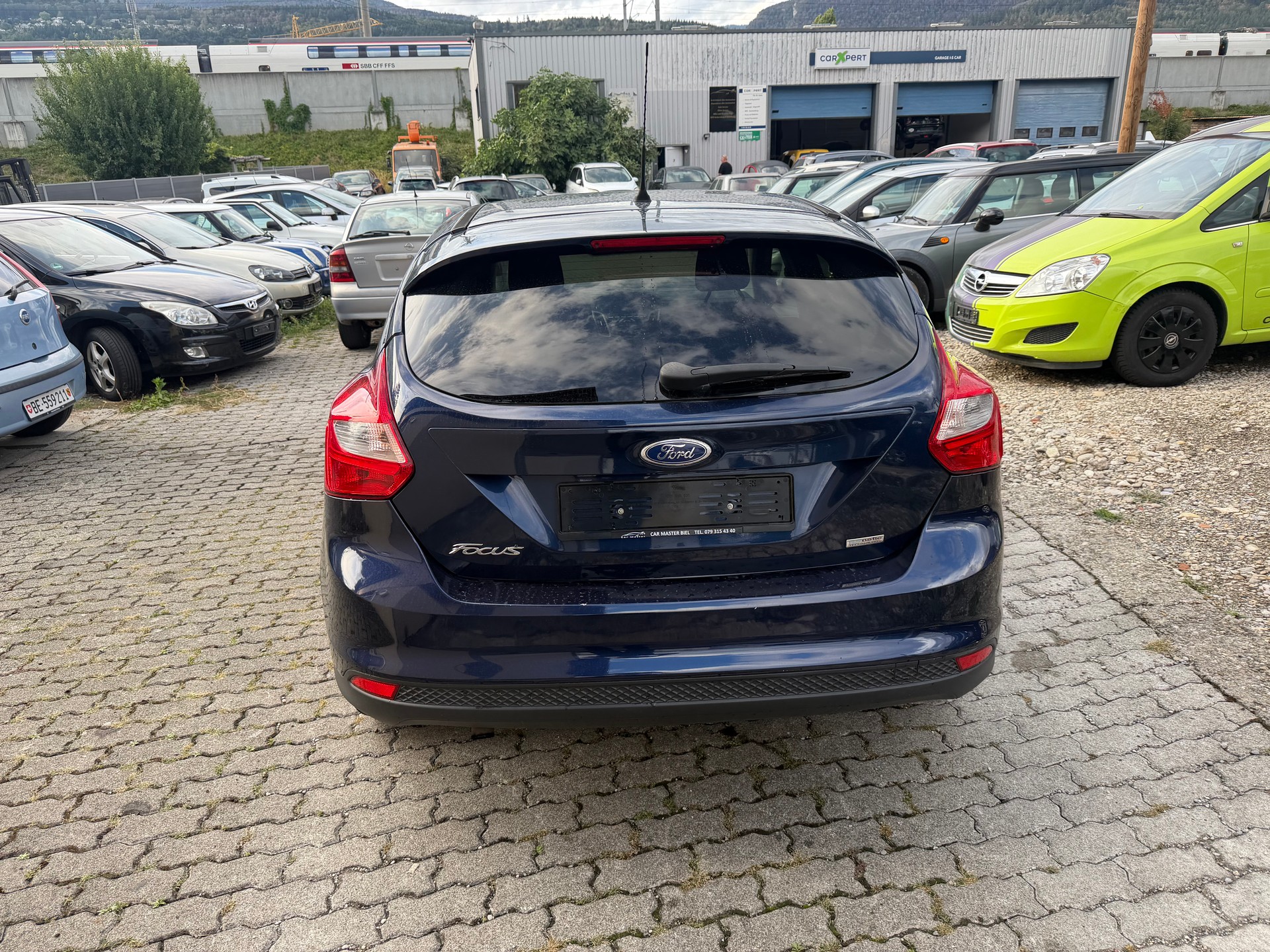 FORD Focus 1.0 SCTi Titanium-image-2