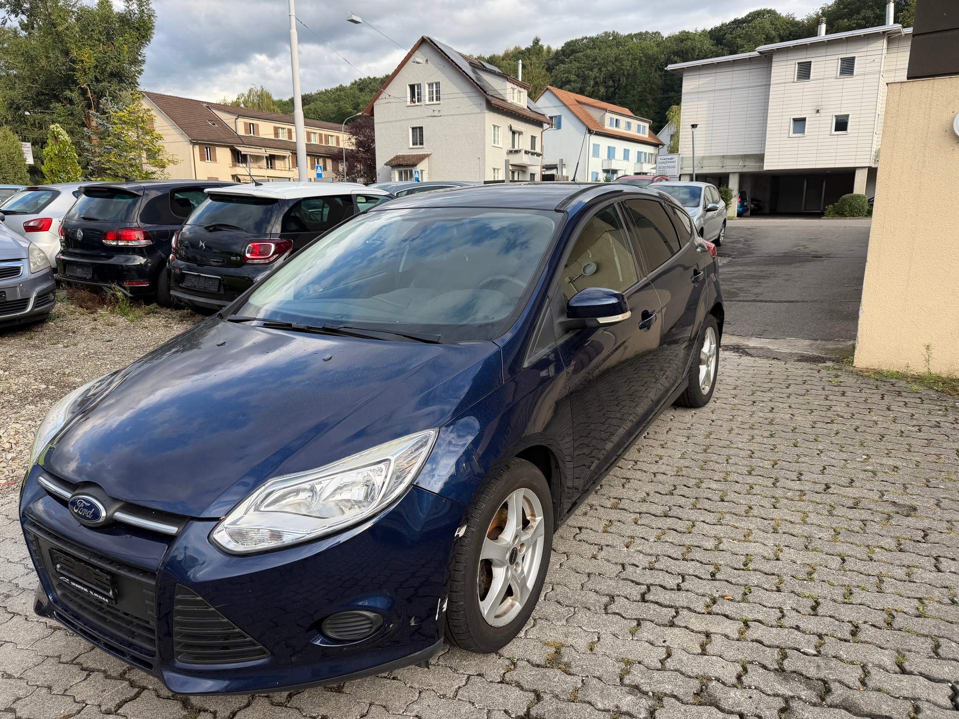 FORD Focus 1.0 SCTi Titanium-image-1