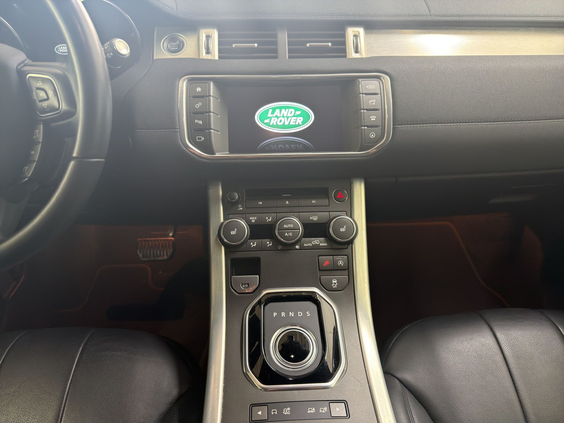 LAND ROVER Range Rover Evoque 2.0 TD4 HSE AT9-image-10